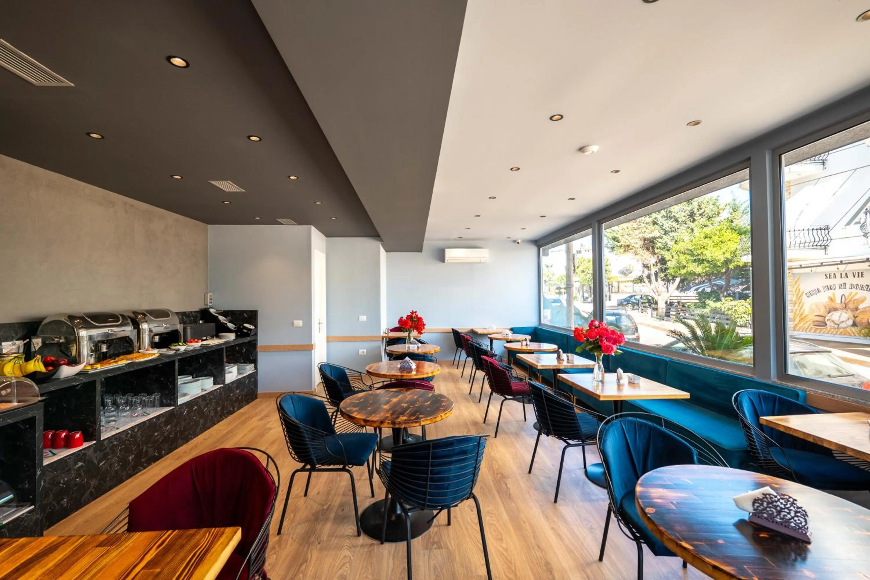 Food and drinks in Hotel Piramida