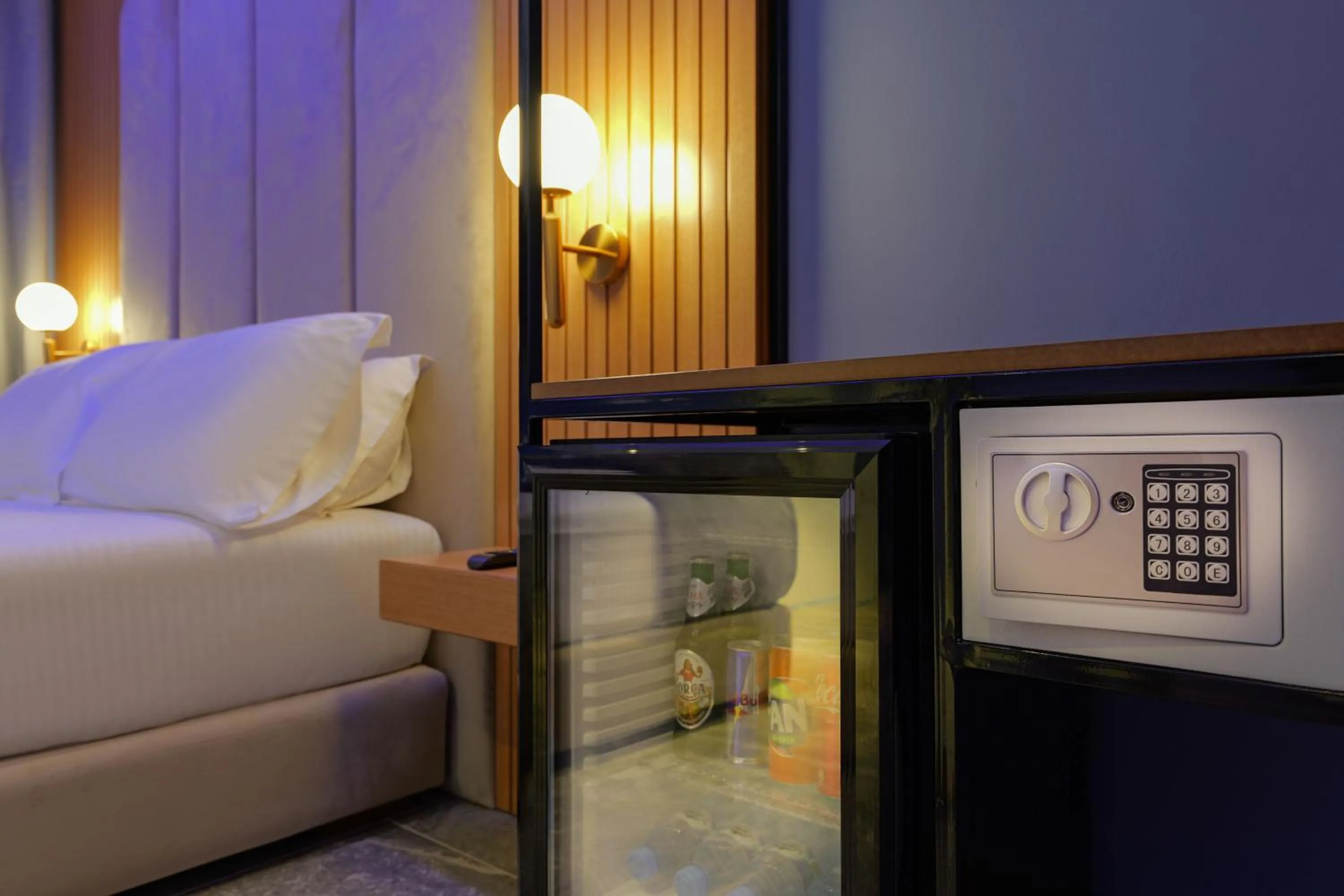 Bed in Hotel Piramida