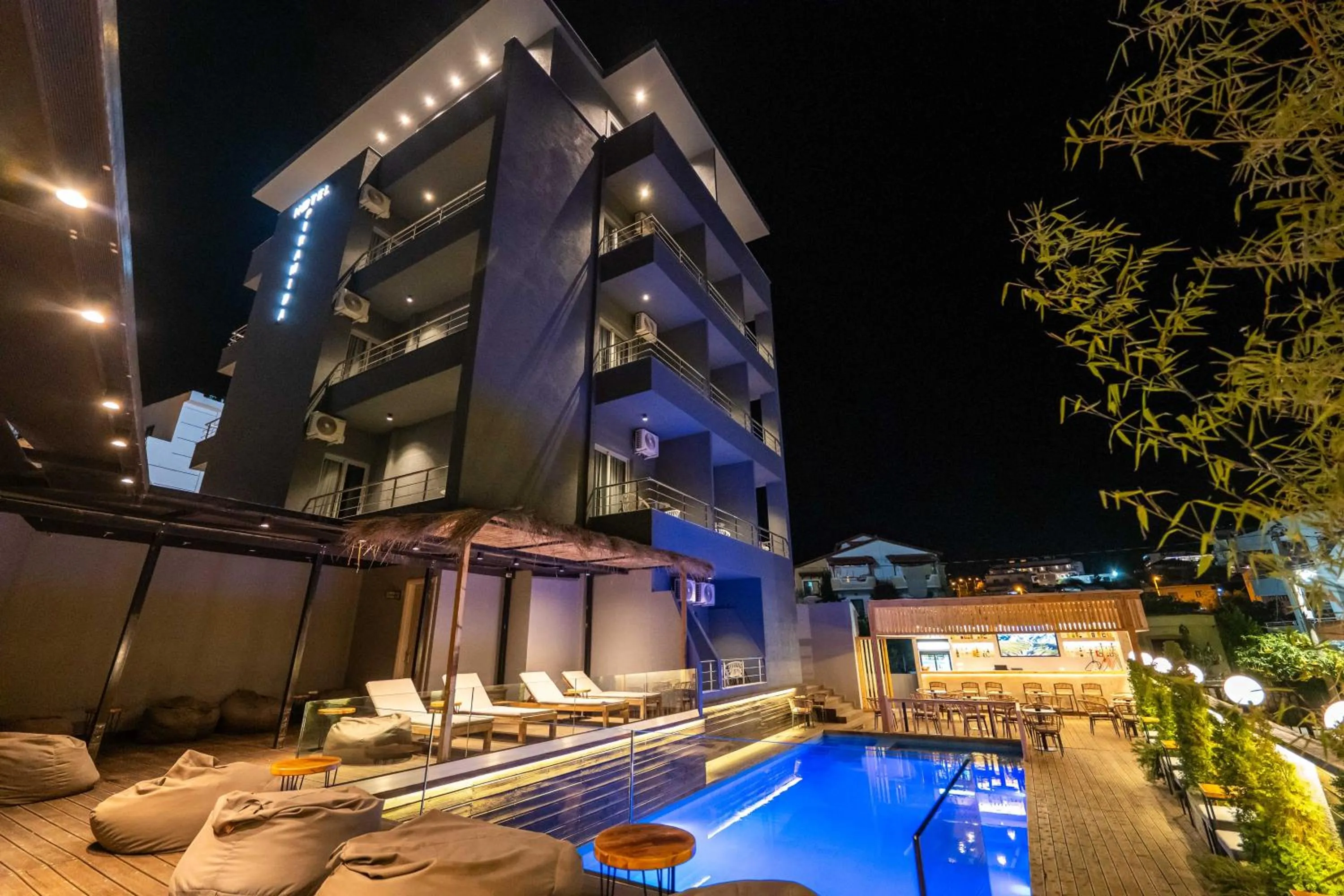 Property building in Hotel Piramida