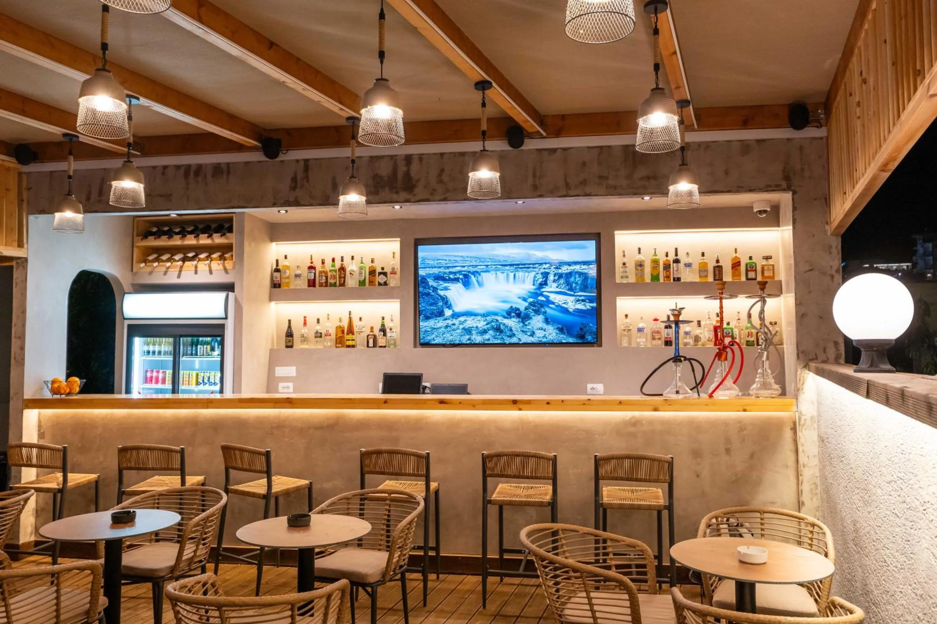 Restaurant/places to eat in Hotel Piramida