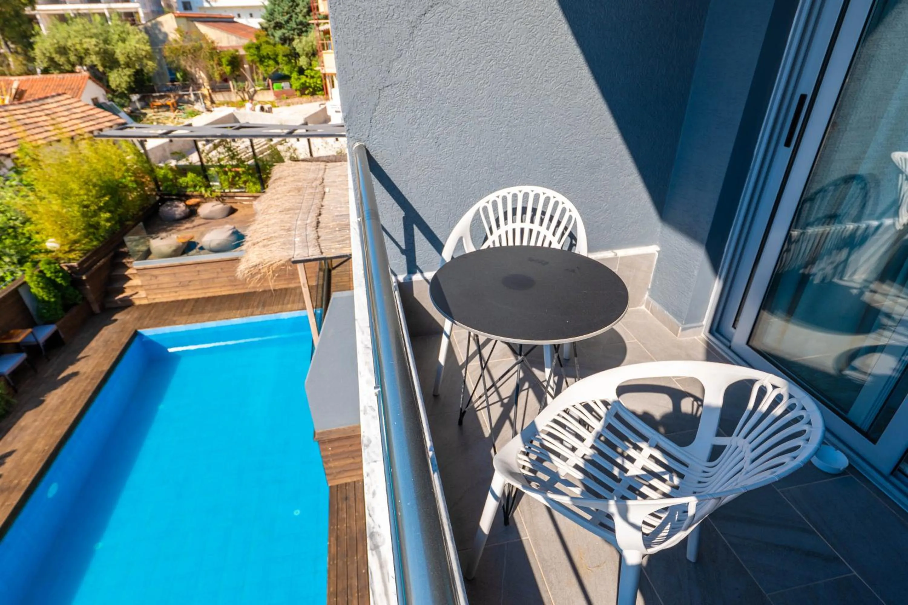 Day in Hotel Piramida