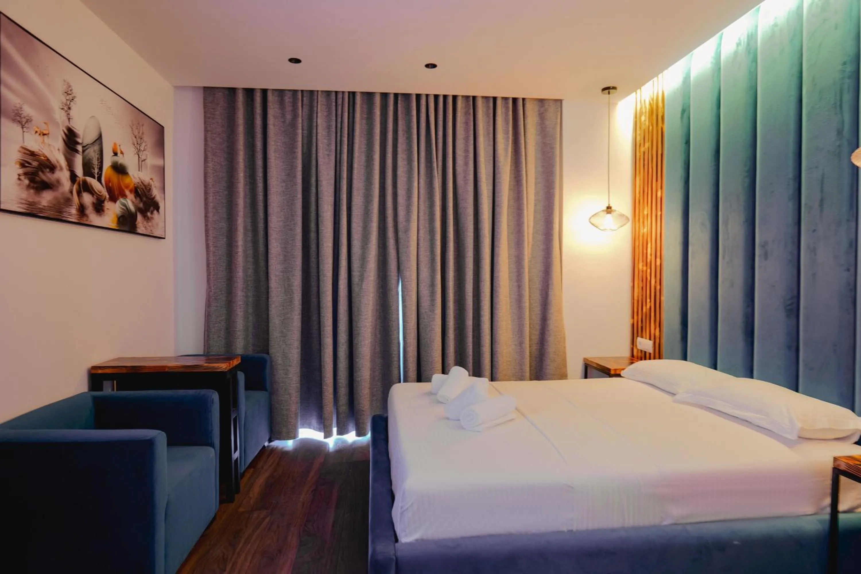 Bedroom, Bed in Hotel Piramida