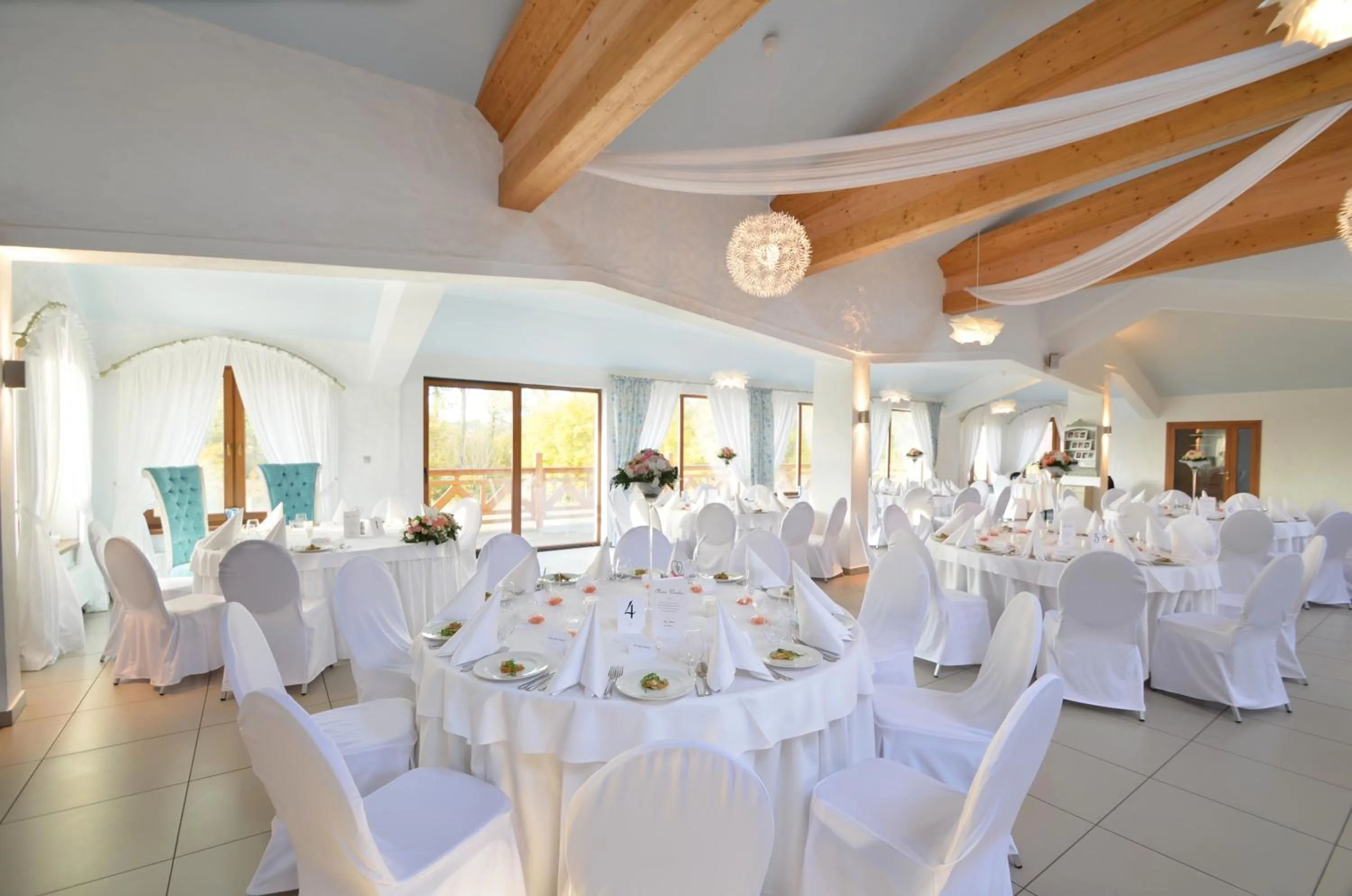 Banquet/Function facilities in Hotel Dworek nad Regą