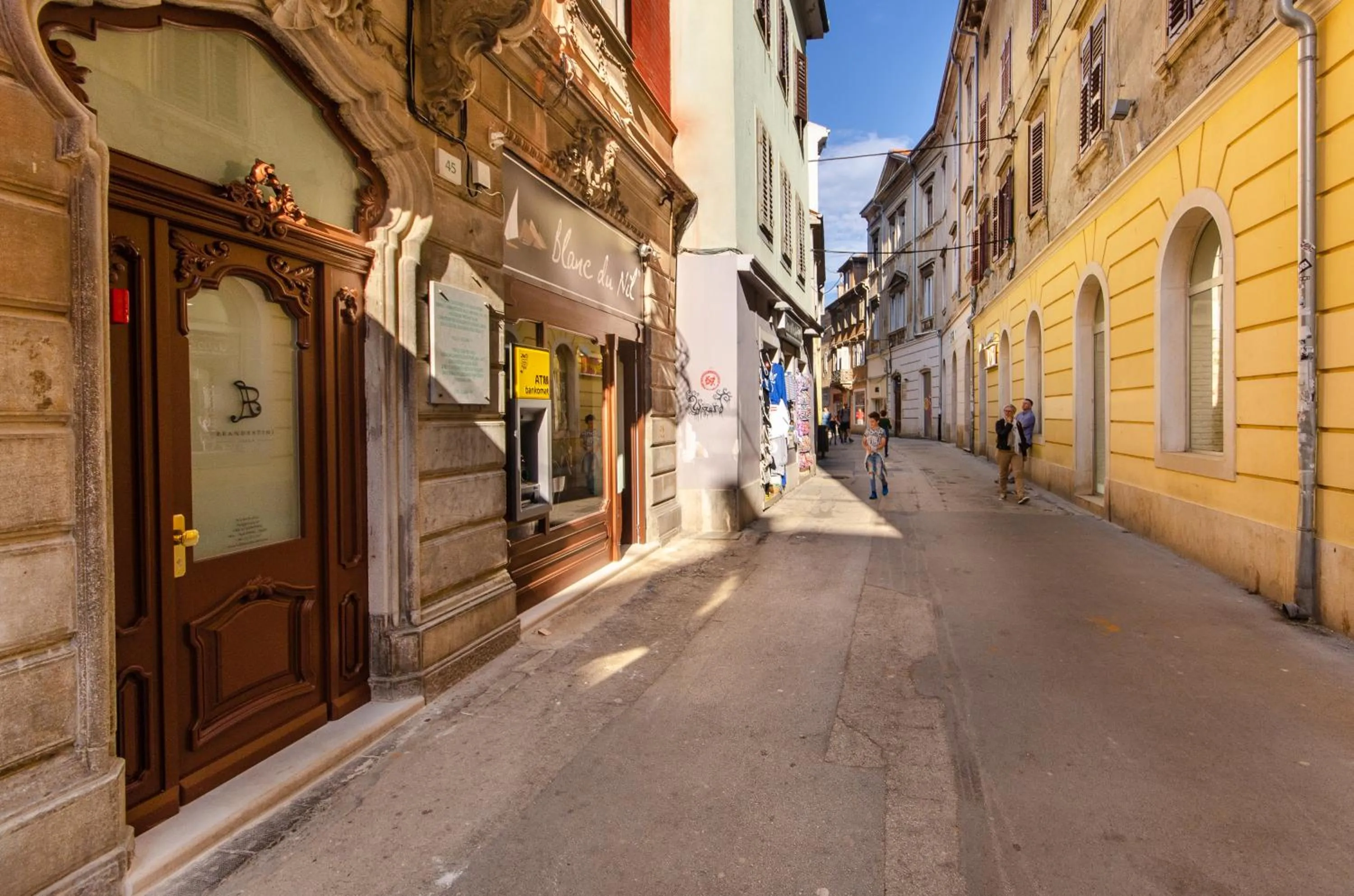 Property building in Villa Brandestini