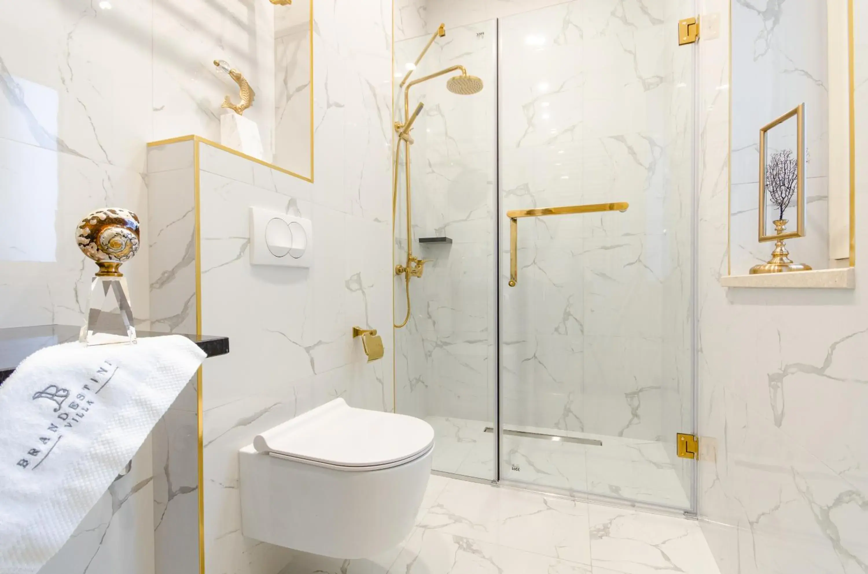 Superior King Room in Villa Brandestini Superior King Room in Villa Brandestini