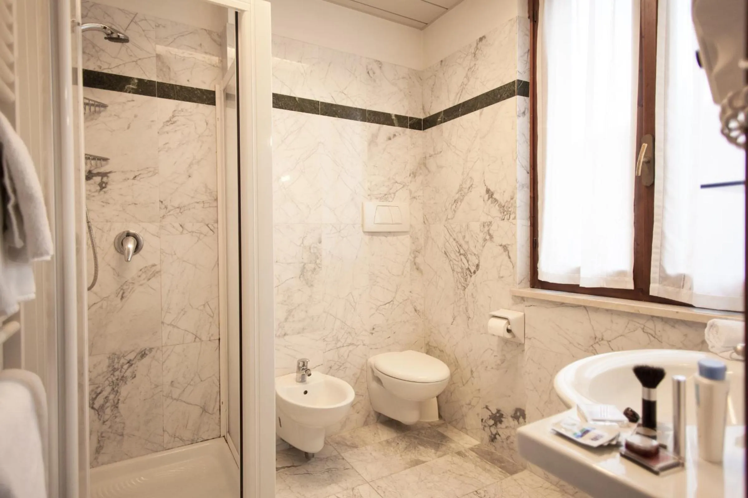 Toilet in Hotel Speranza