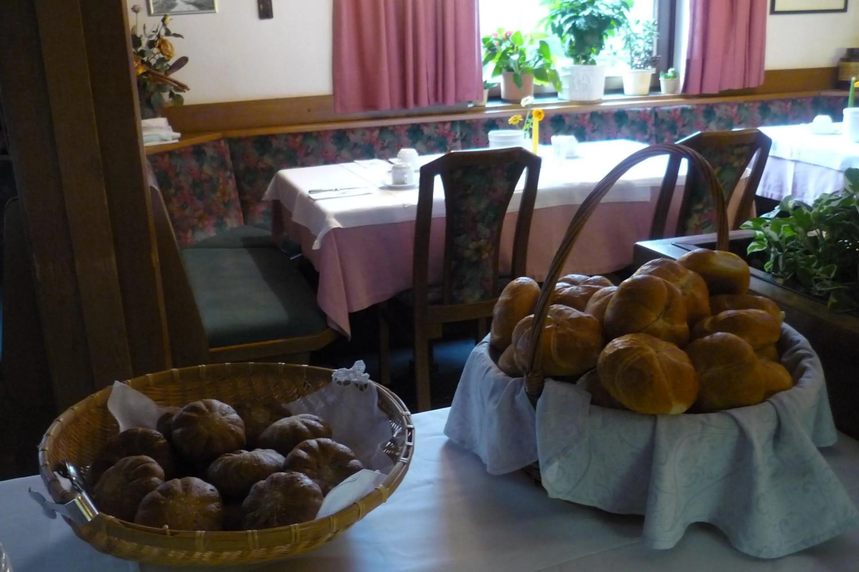 Buffet breakfast in Gasthof Obermair