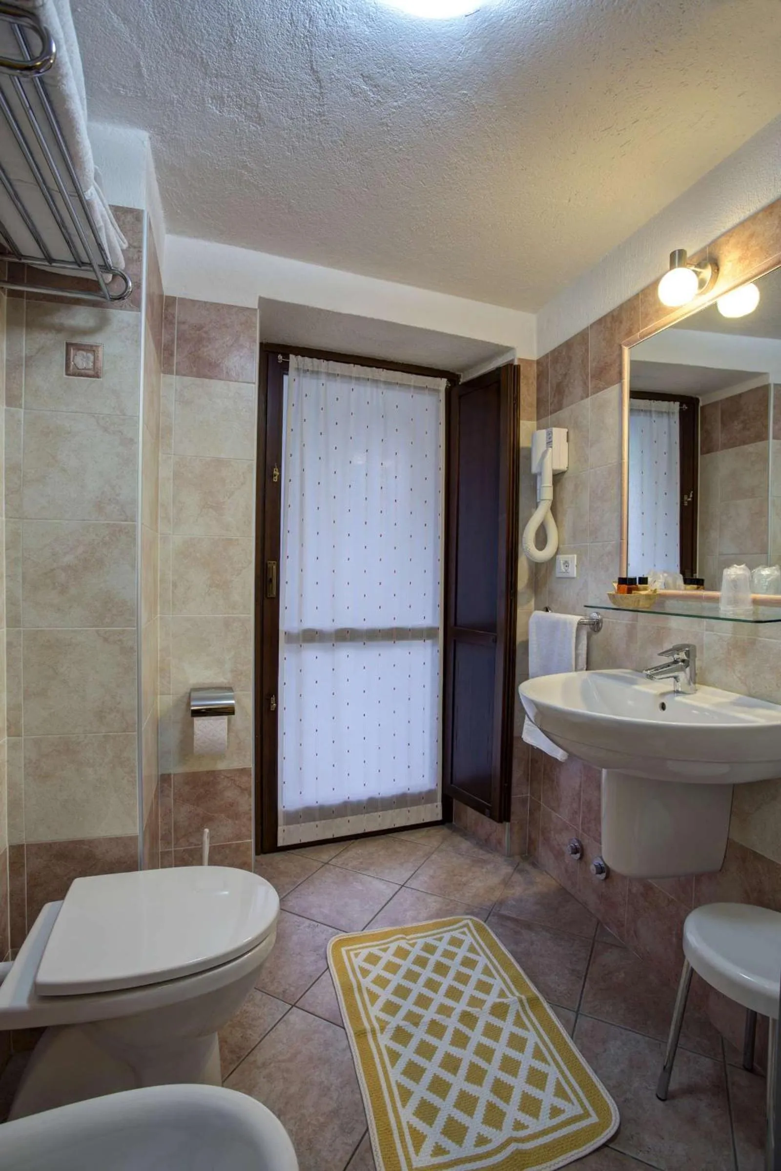 Shower in Hotel Cecchin