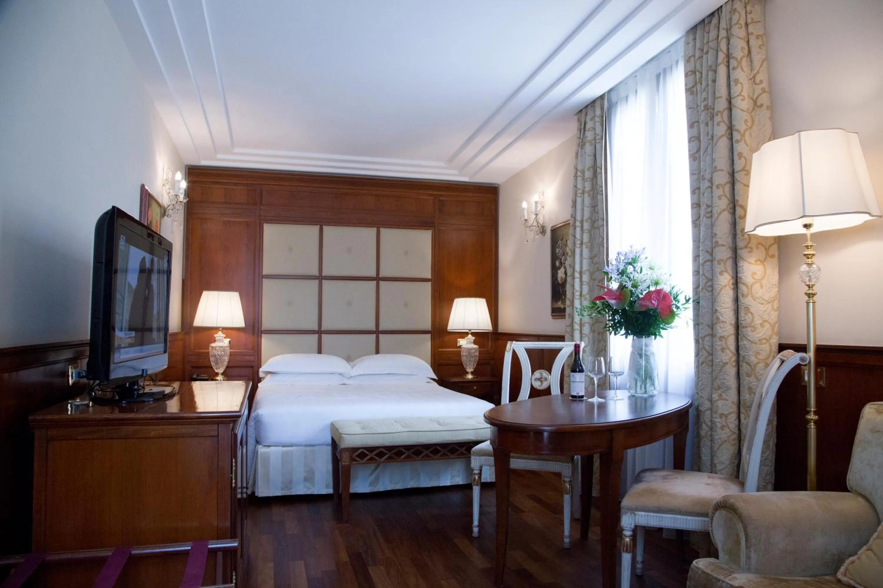 Bedroom, Bed in Golden Tower Hotel & Spa