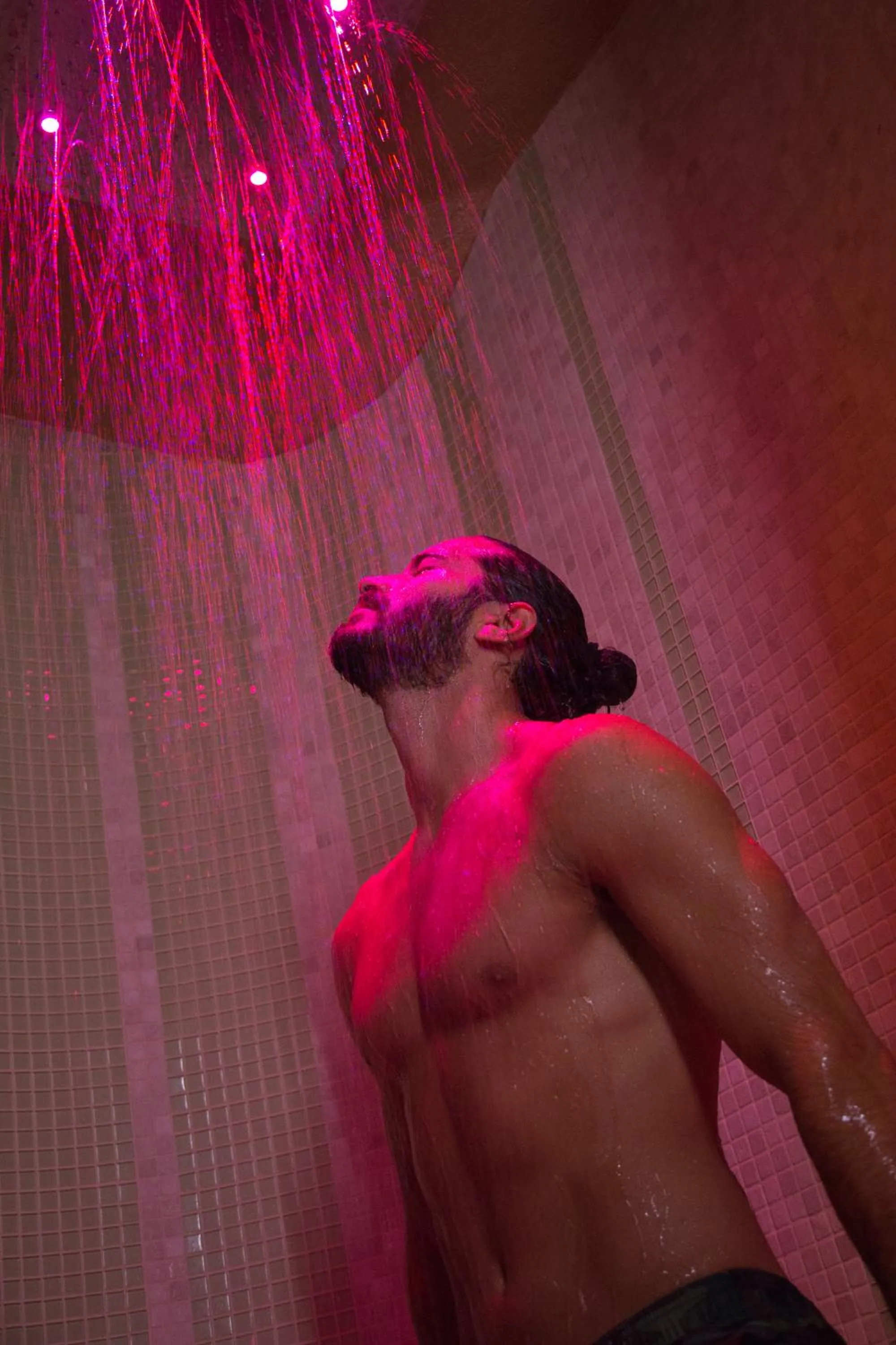 Shower in Golden Tower Hotel & Spa