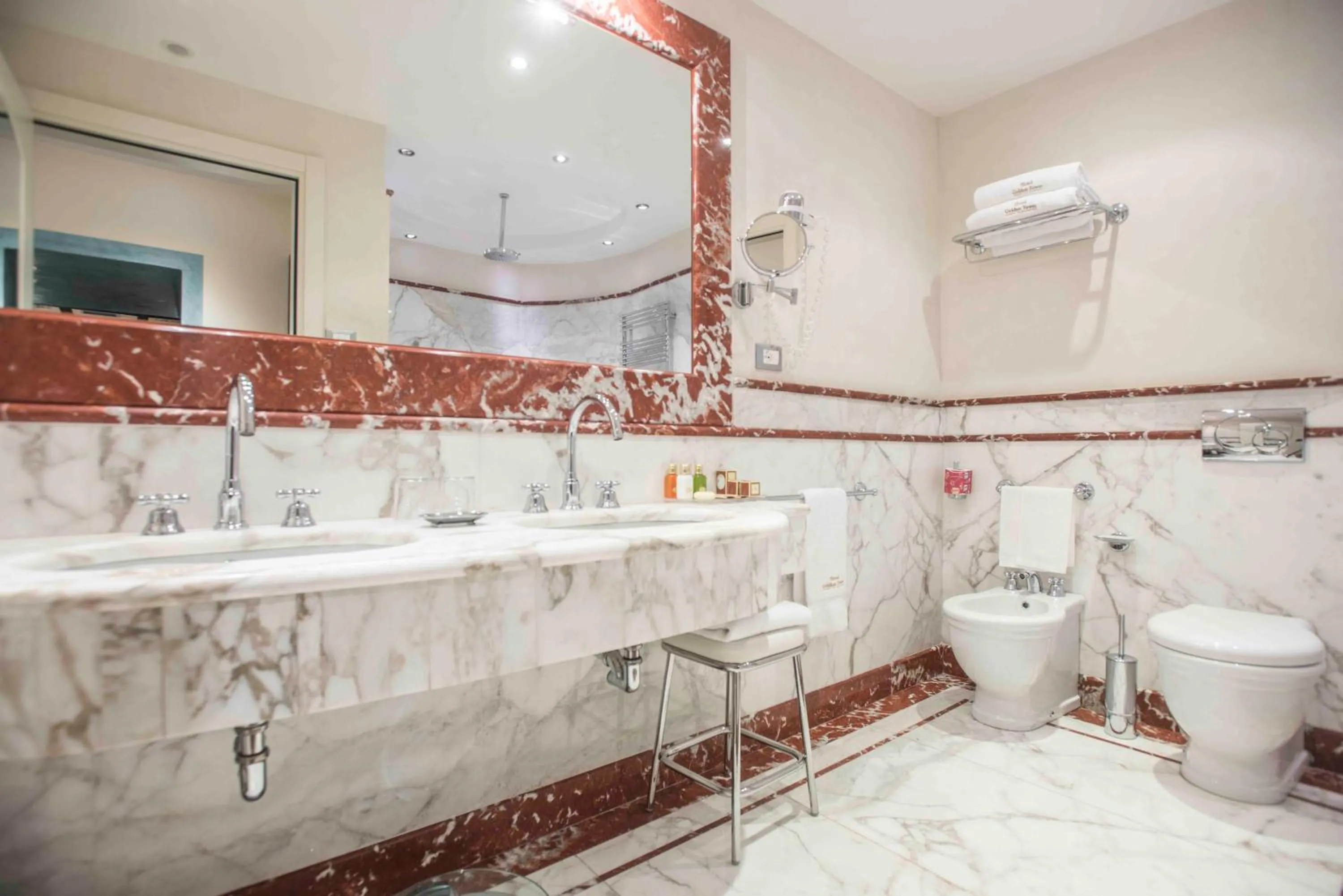 Bathroom in Golden Tower Hotel & Spa