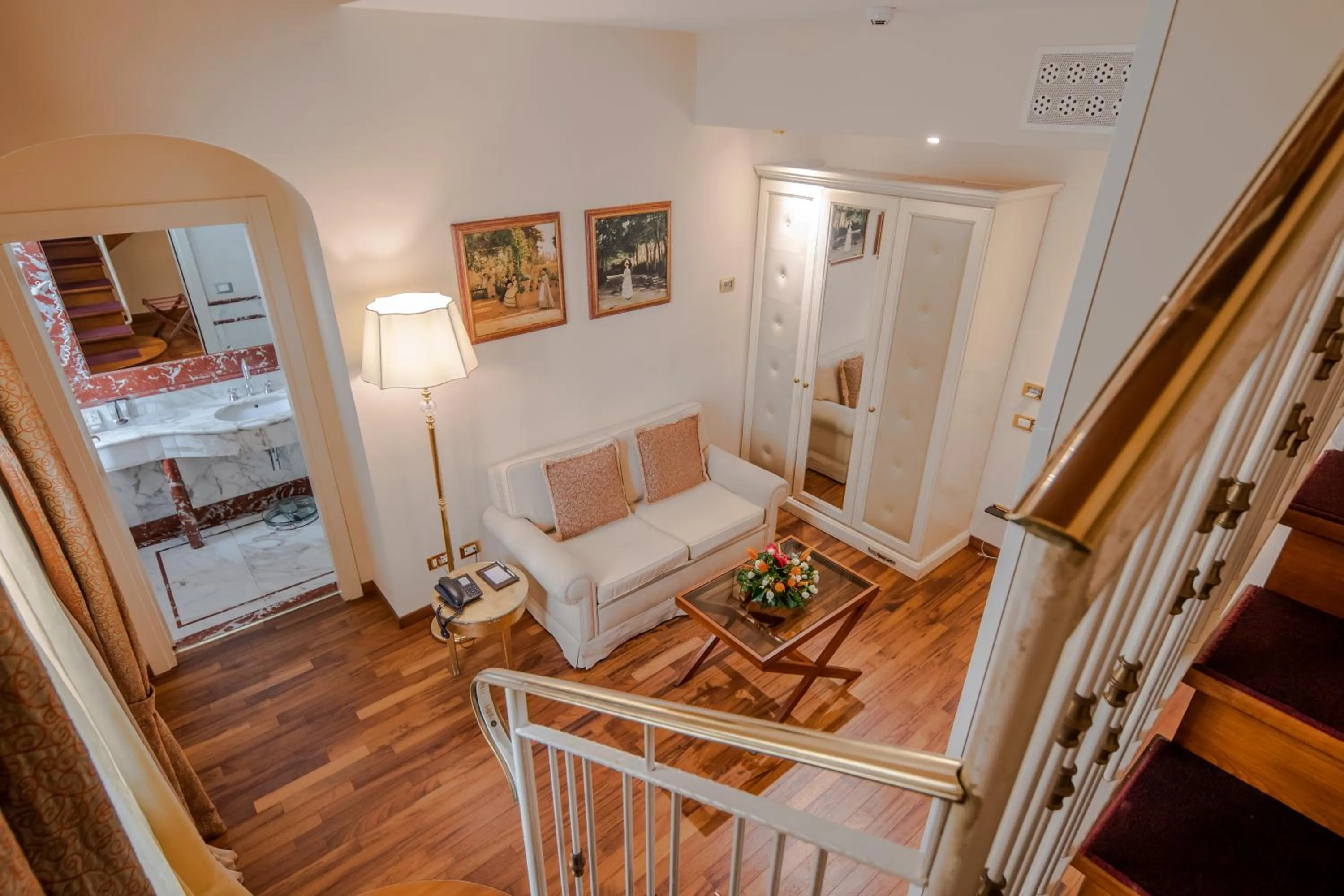 Living room in Golden Tower Hotel & Spa
