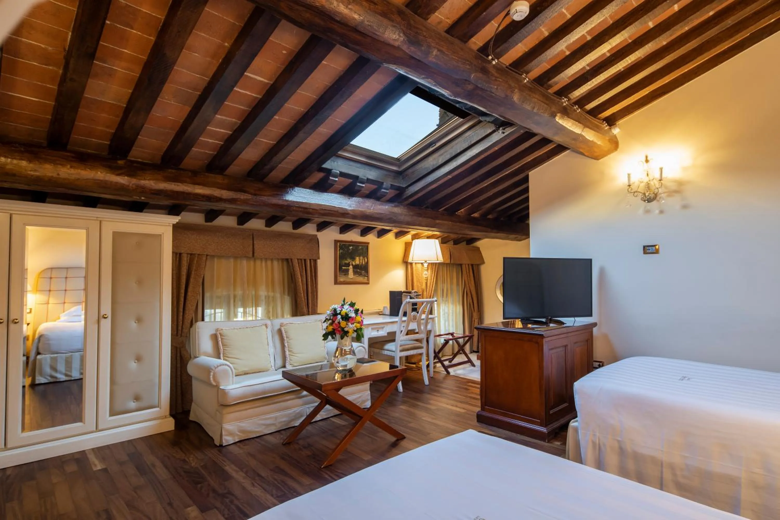 Bedroom, Bed in Golden Tower Hotel & Spa