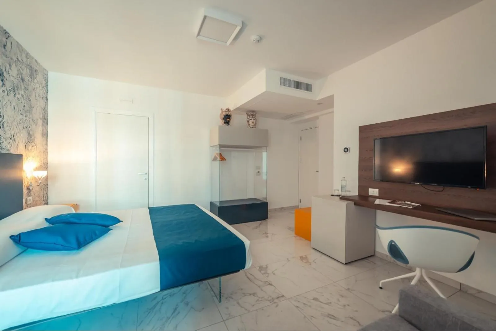 Bed in Nautilus Hotel