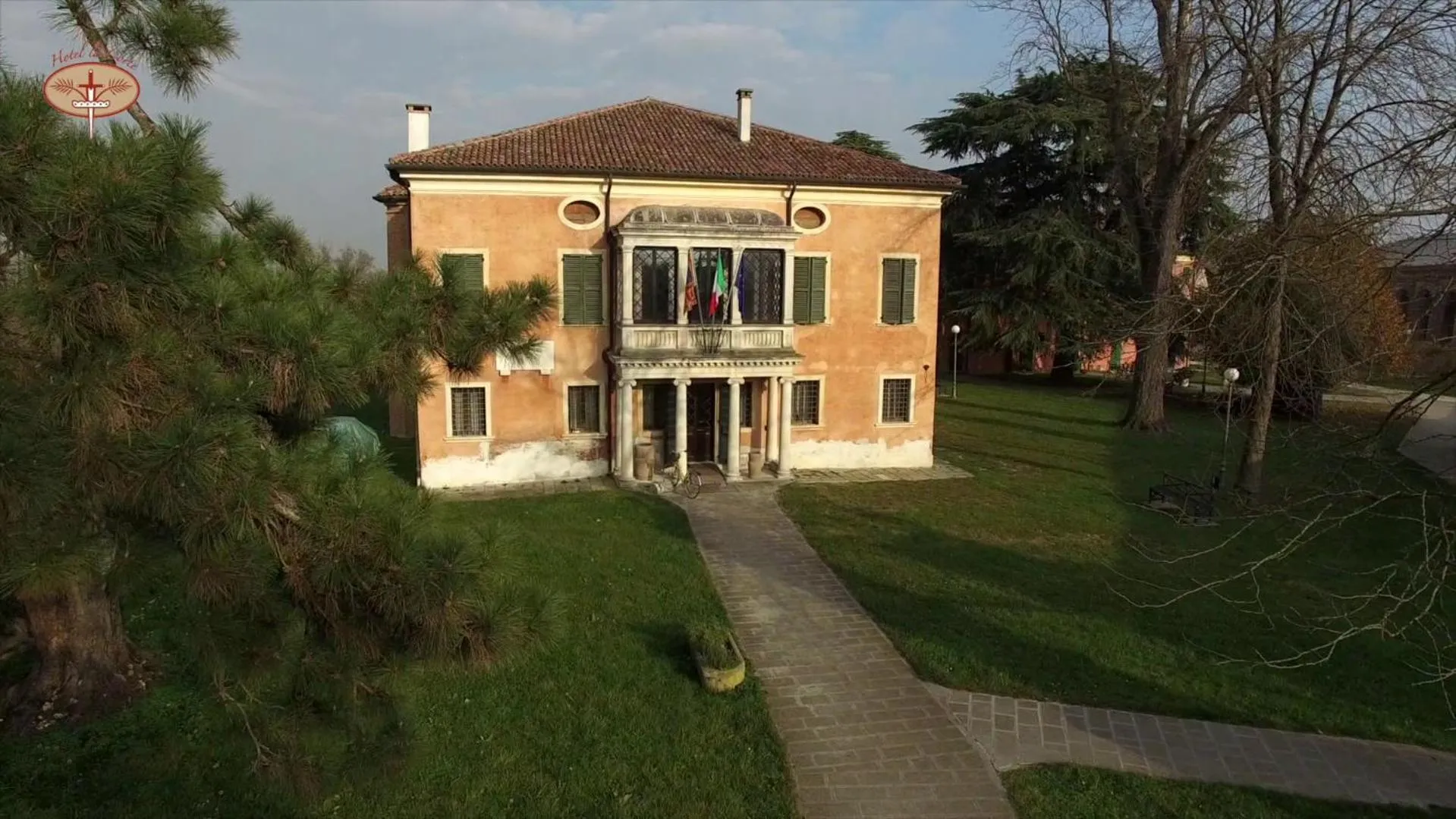 Neighbourhood in Hotel La Corte