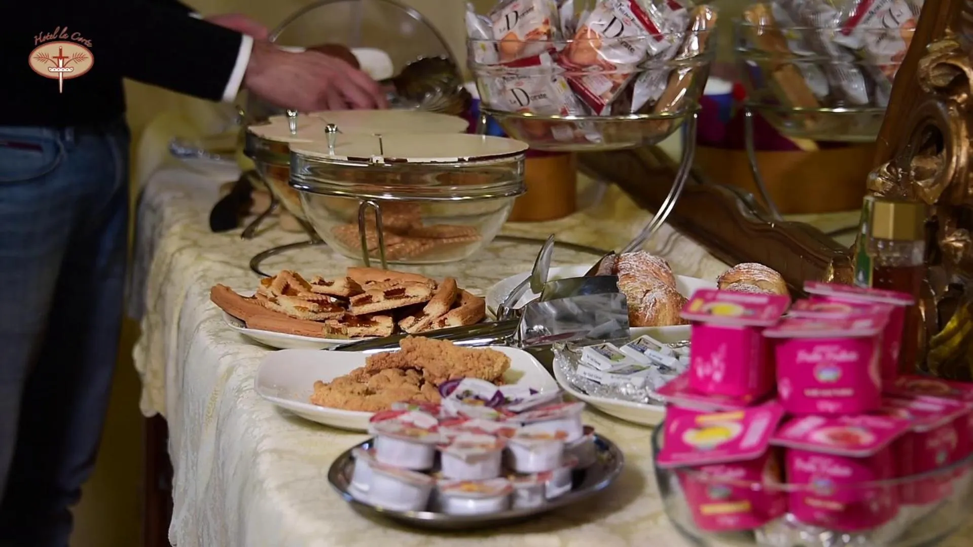 Continental breakfast in Hotel La Corte