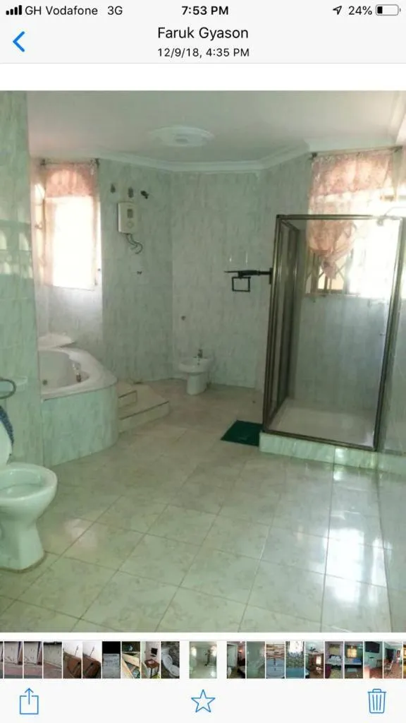 Bathroom in Gya-son Royal Guest House