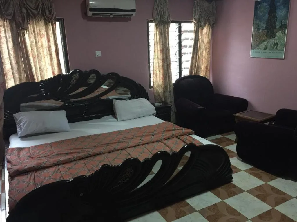 Bed in Gya-son Royal Guest House