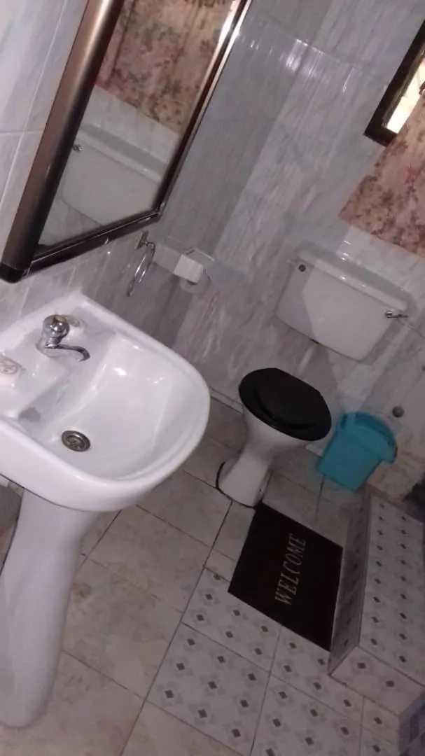 Bathroom in Gya-son Royal Guest House