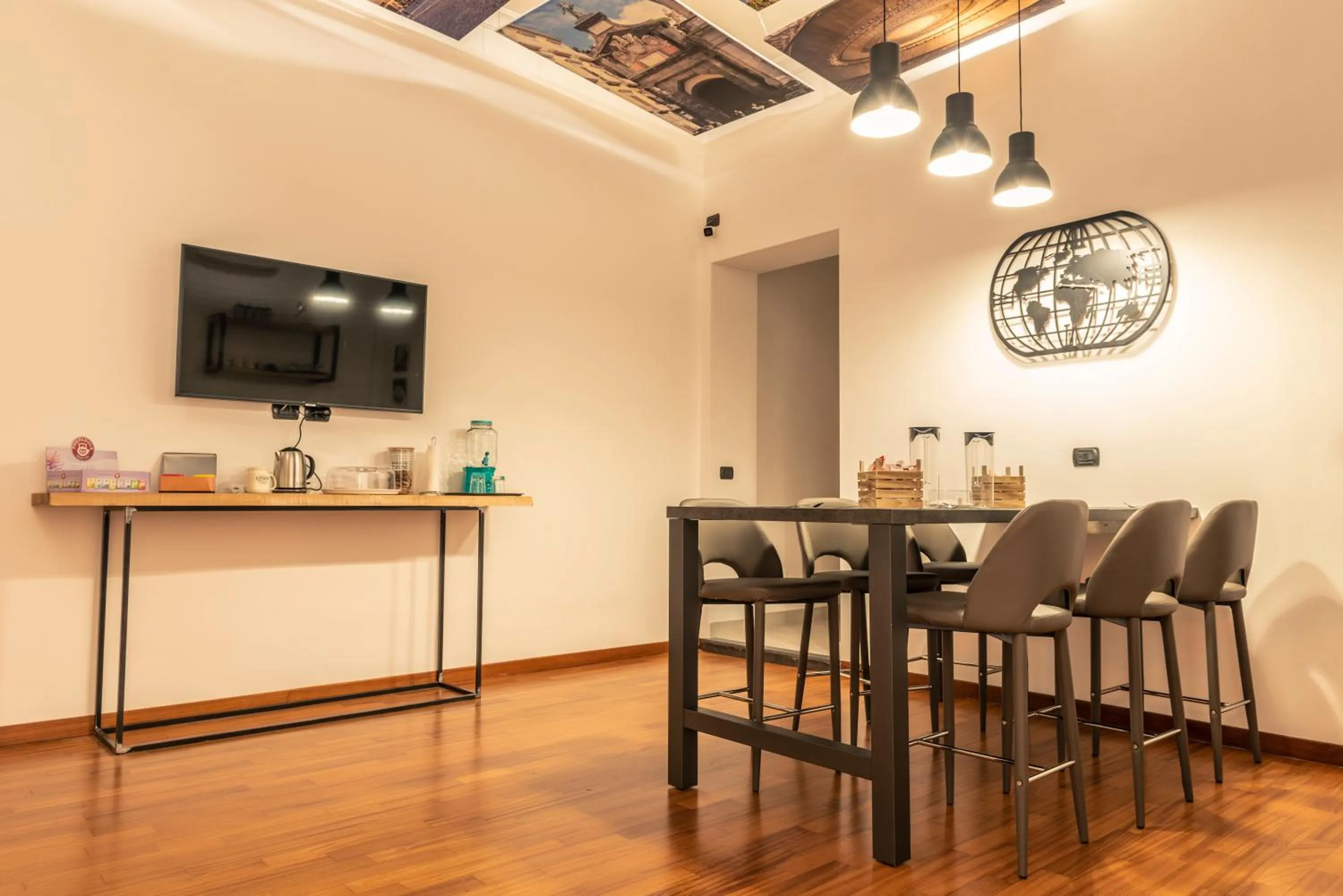 Communal lounge/ TV room in Petrucci B&B