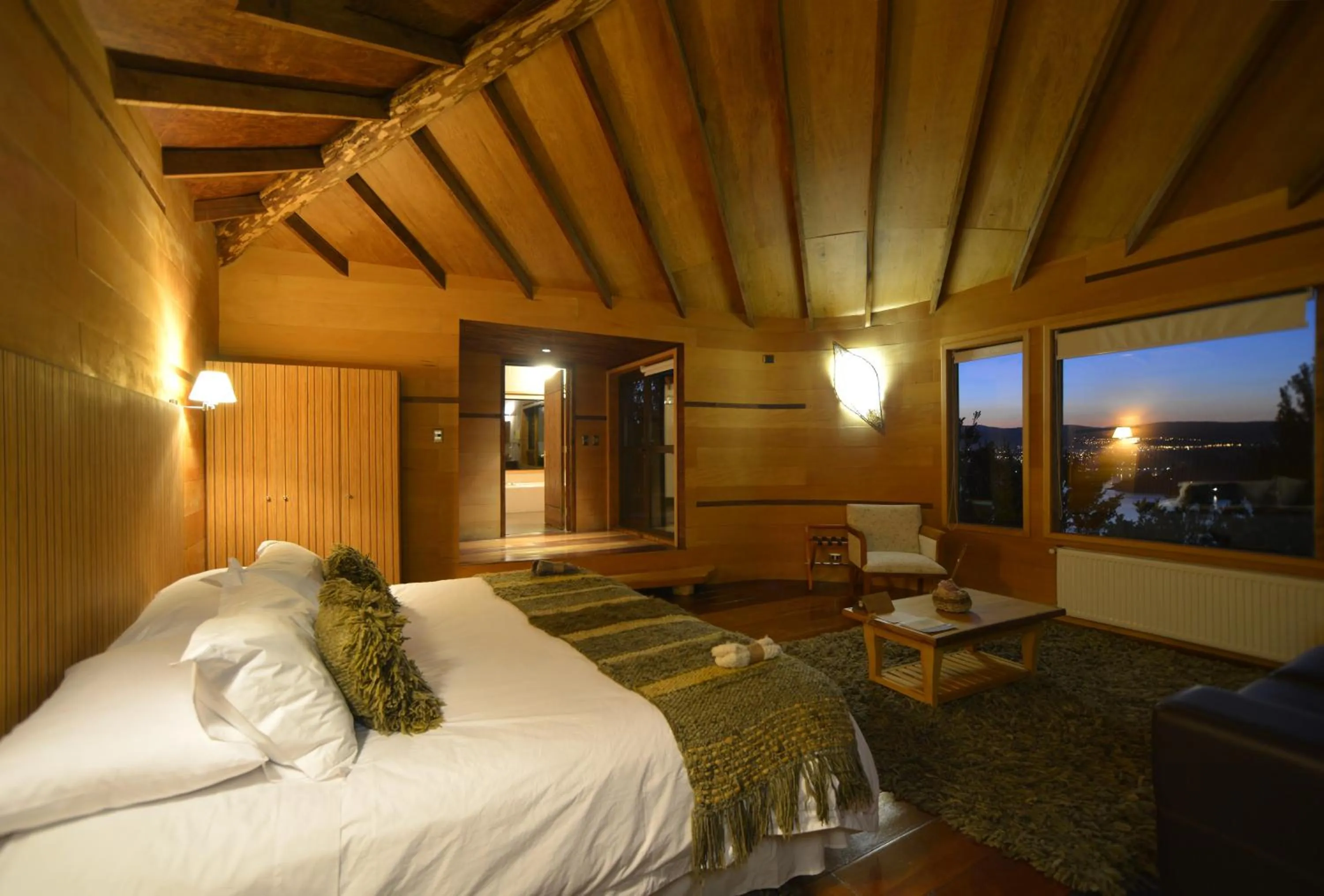 Photo of the whole room, Bed in OCIO Territorial Hotel