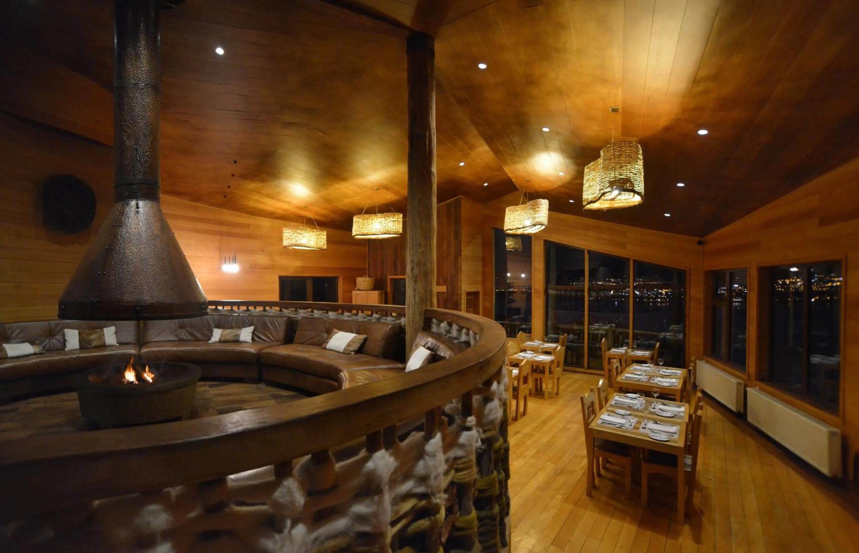 Restaurant/places to eat in OCIO Territorial Hotel