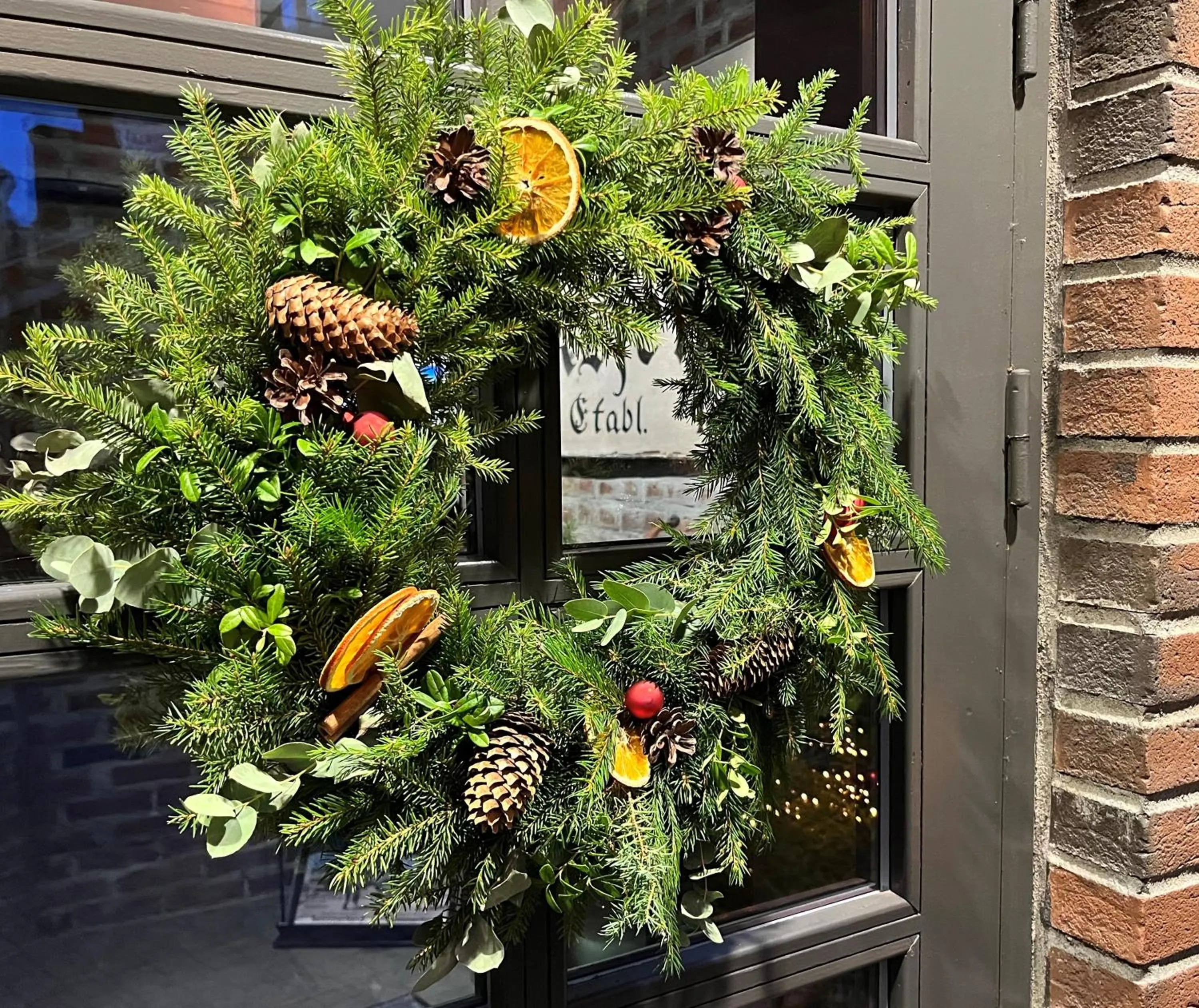 Facade/entrance in Aksjemøllen - by Classic Norway Hotels