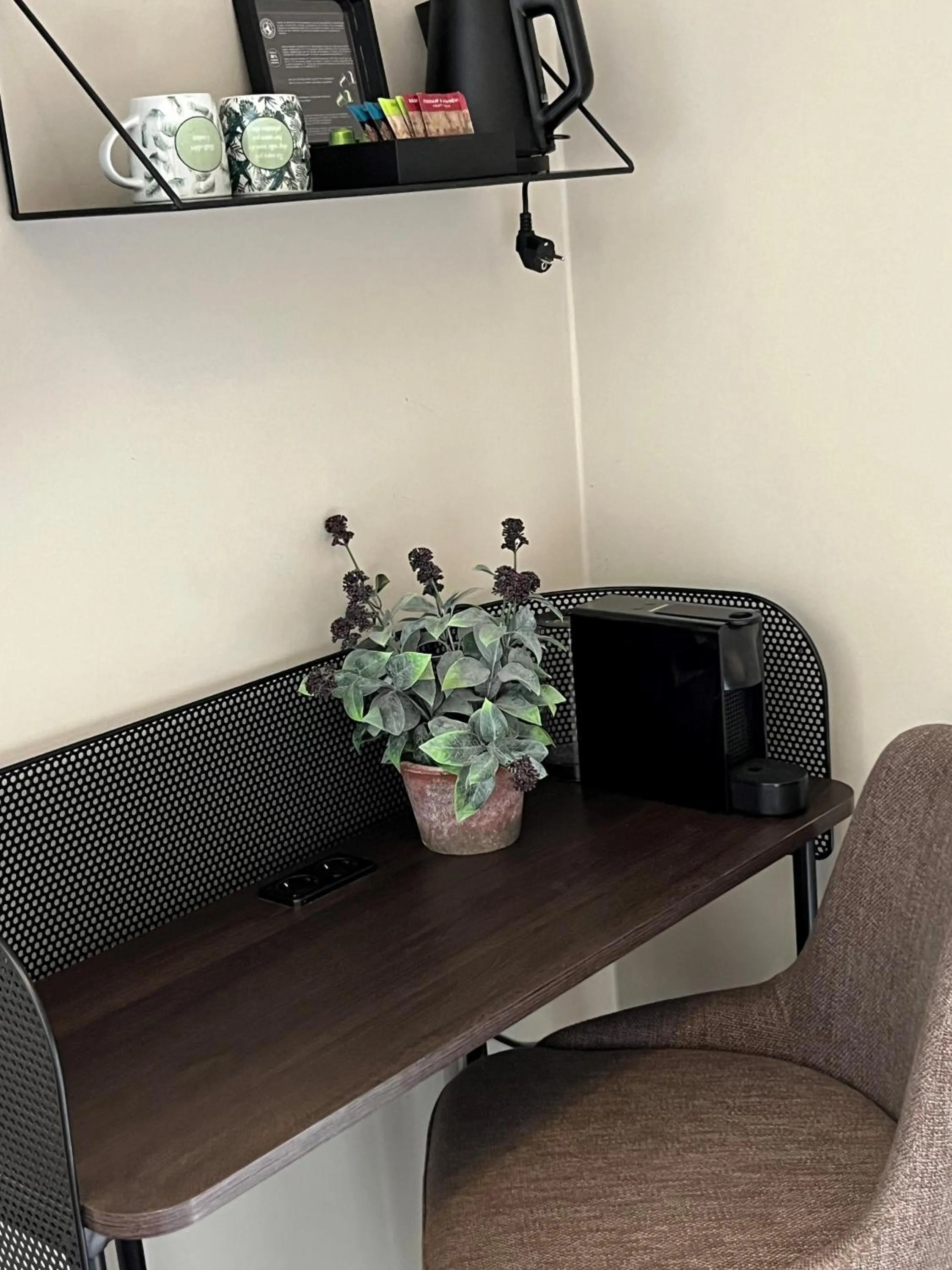 Coffee/tea facilities in Aksjemøllen - by Classic Norway Hotels