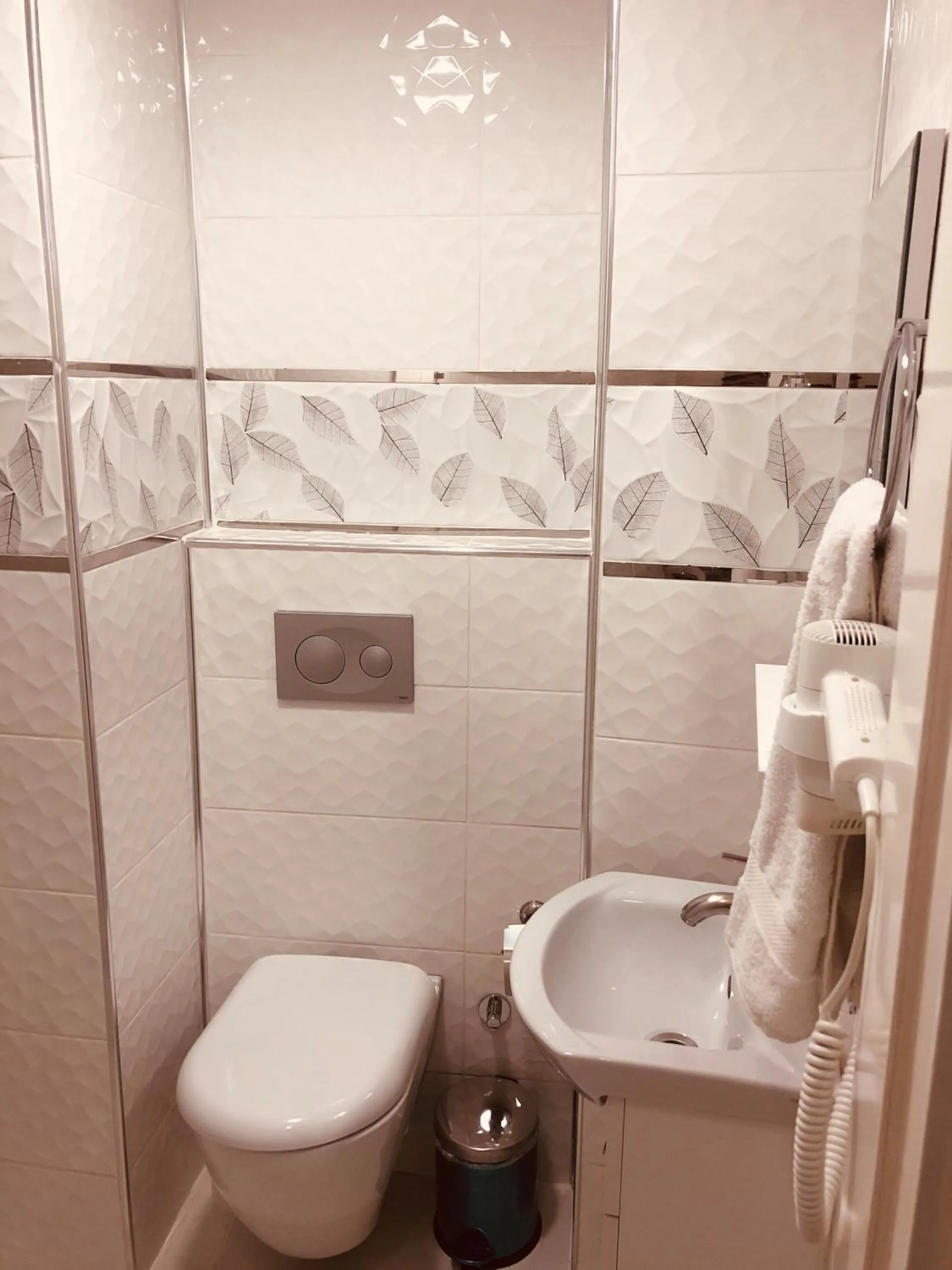 Toilet in Beyhan Hotel
