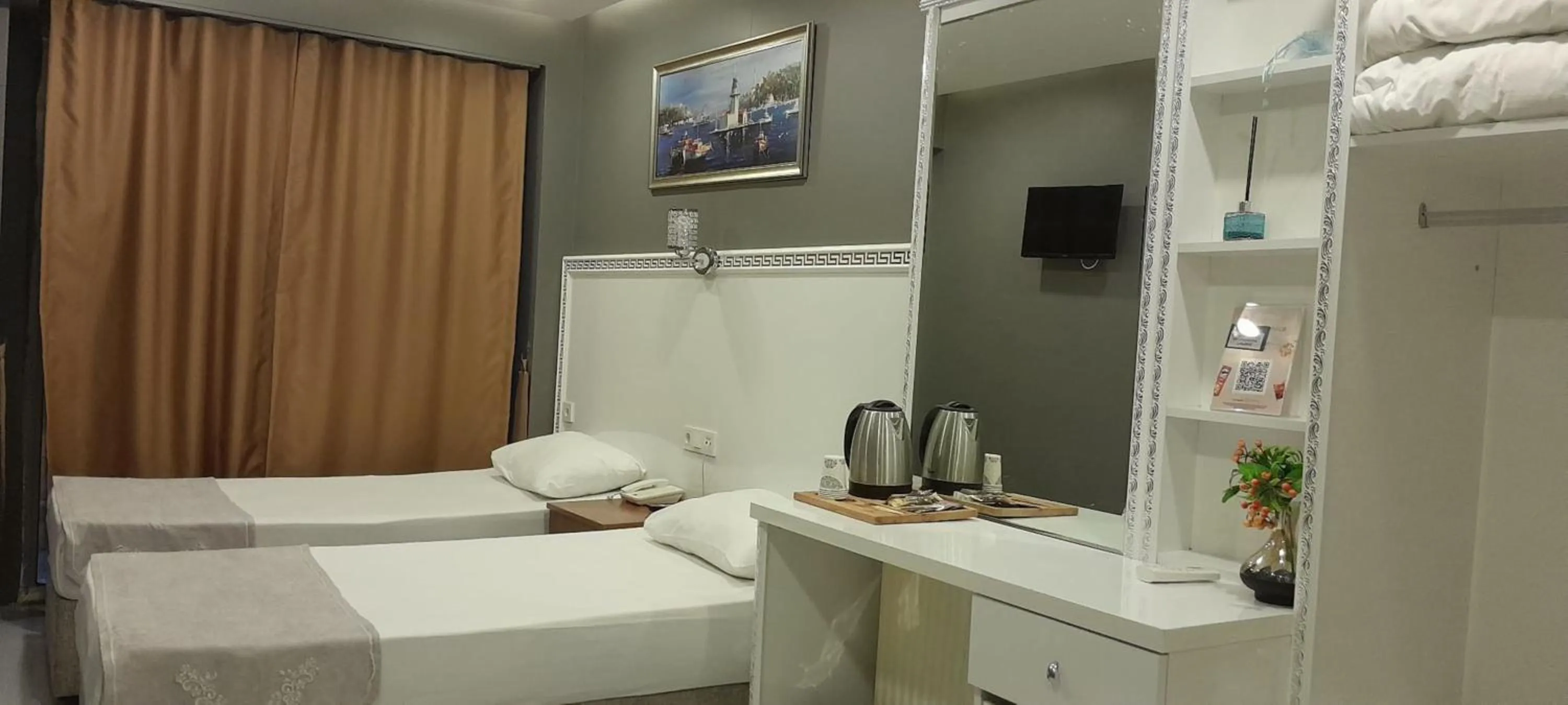 Photo of the whole room, Bed in Beyhan Hotel