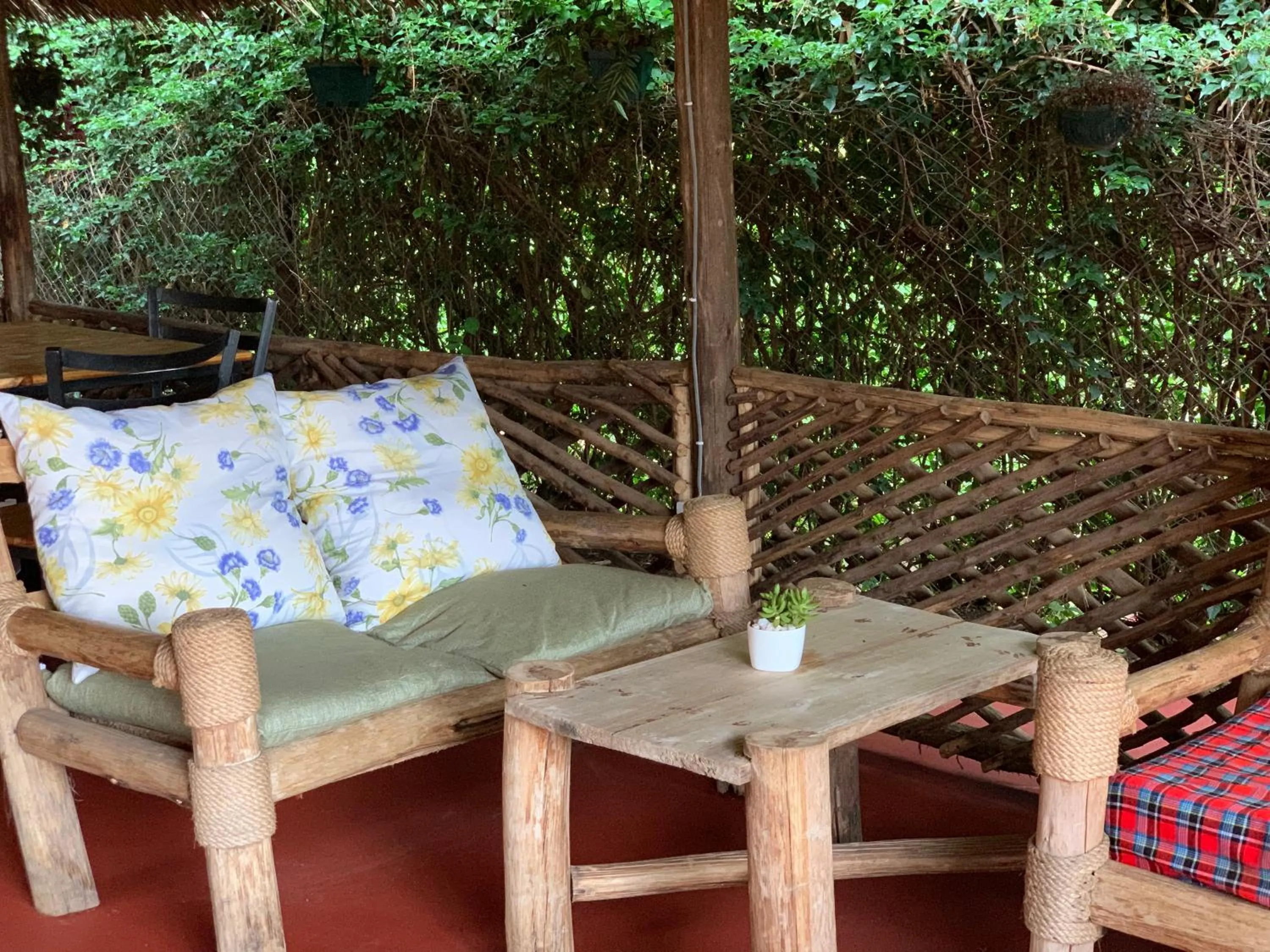 Restaurant/places to eat in The Better Inn