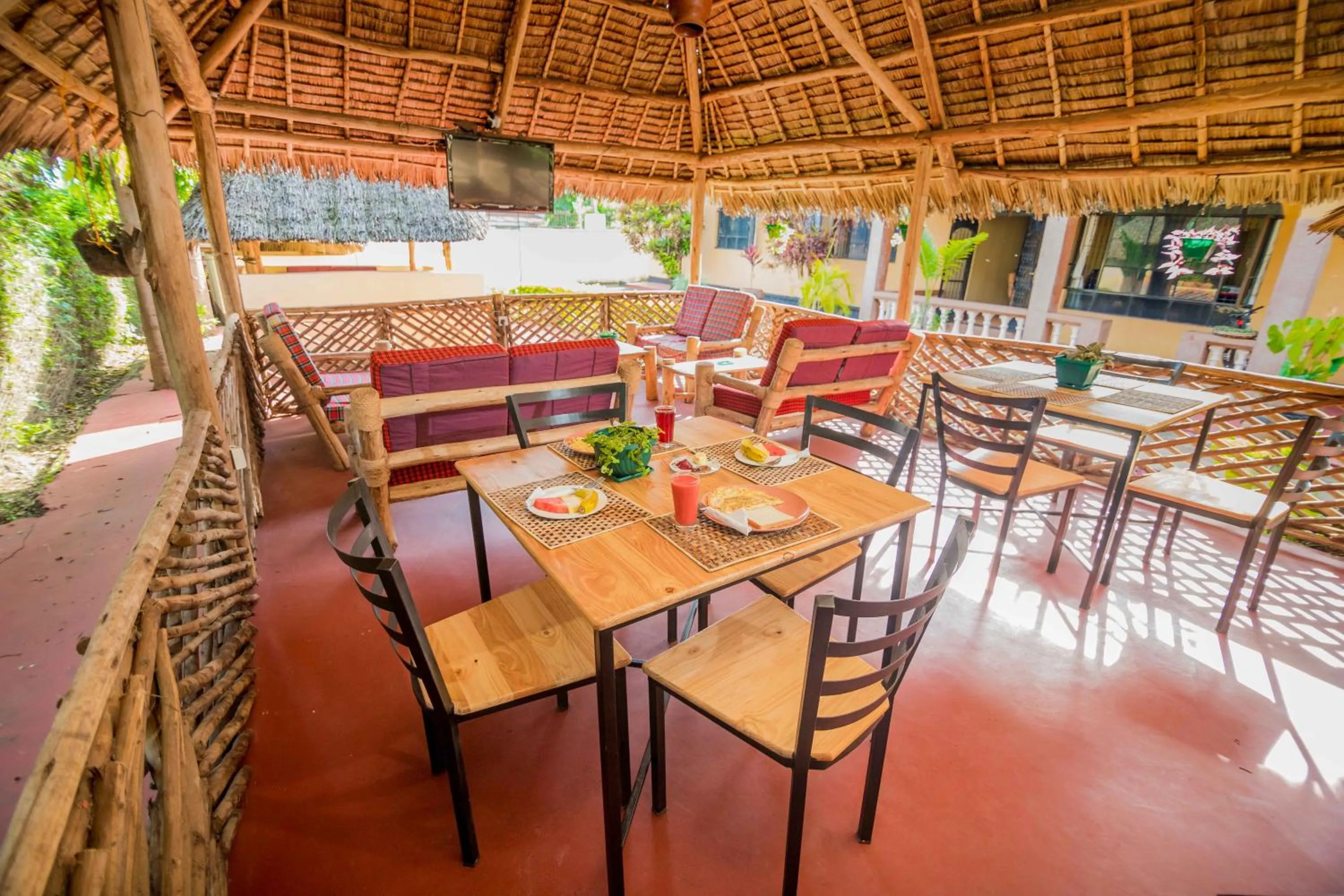 Restaurant/places to eat in The Better Inn