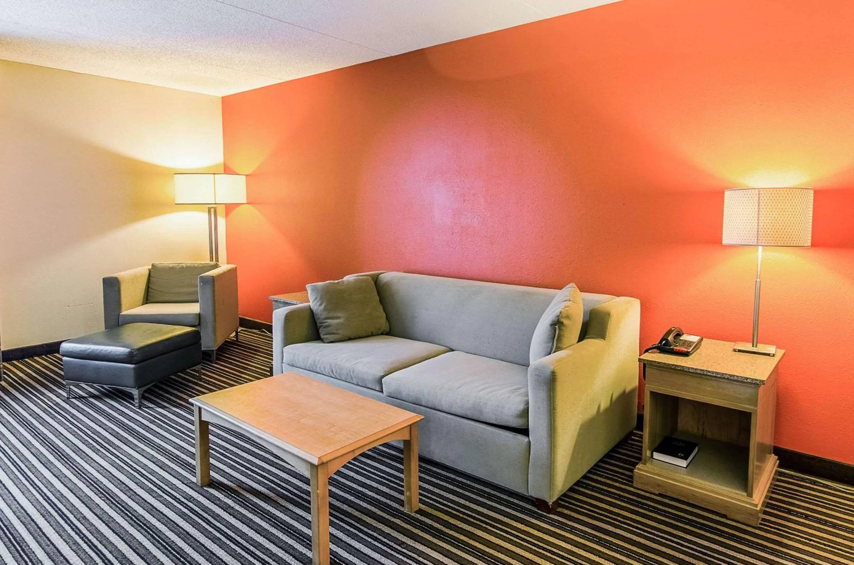Living room in Econo Lodge Inn & Suites Norton - Wise South