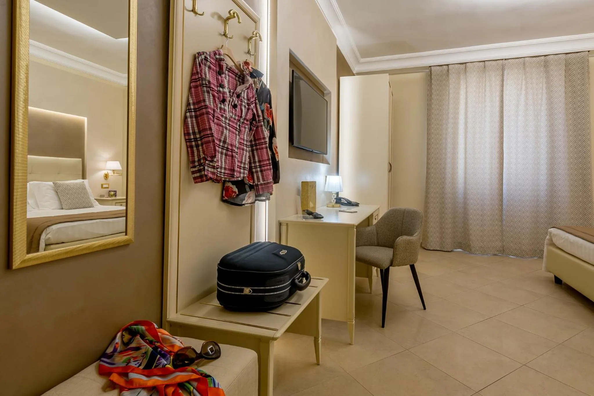 Photo of the whole room, Bed in Vittorio Emanuele Boutique Hotel