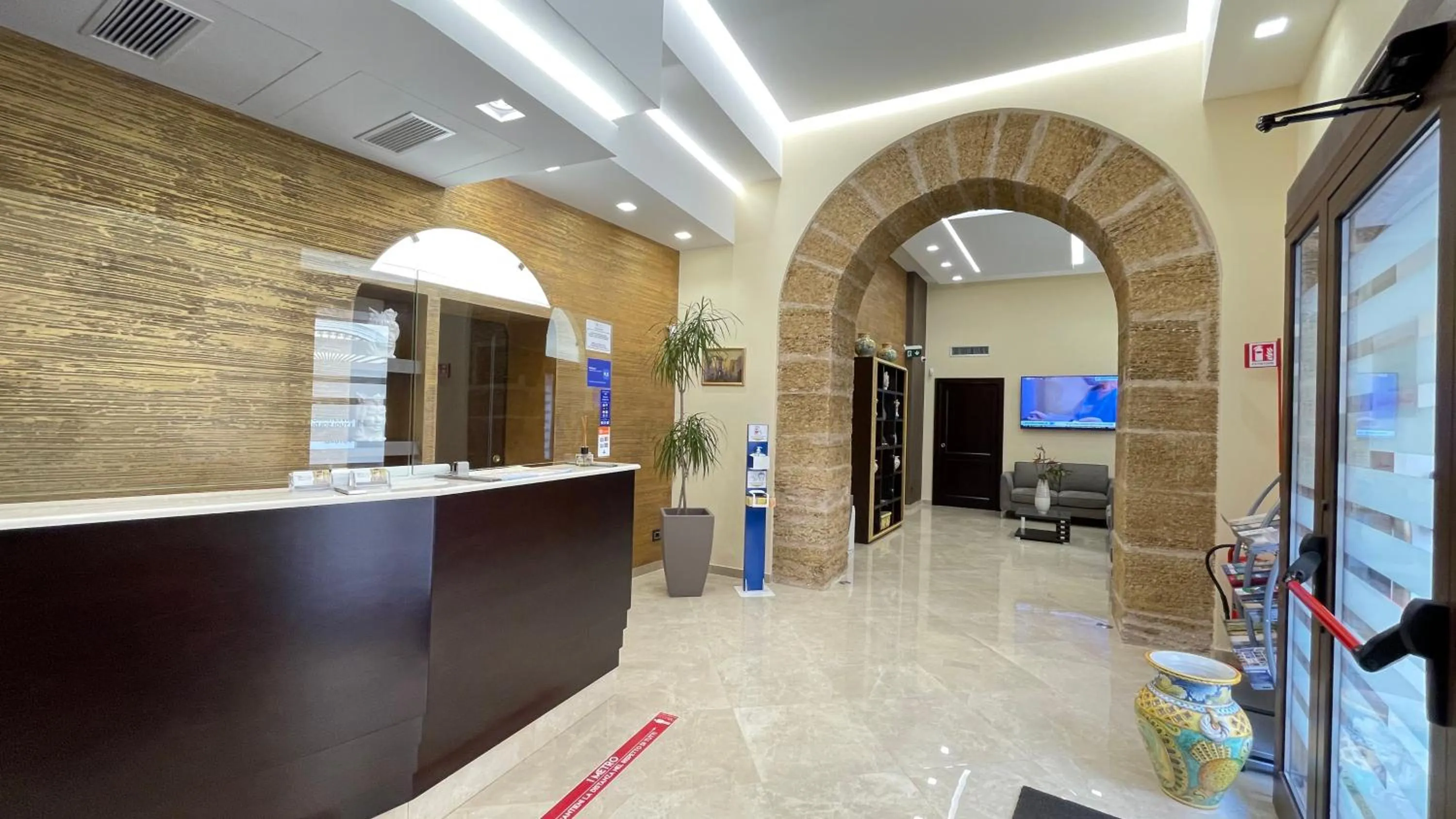 TV and multimedia in Vittorio Emanuele Boutique Hotel