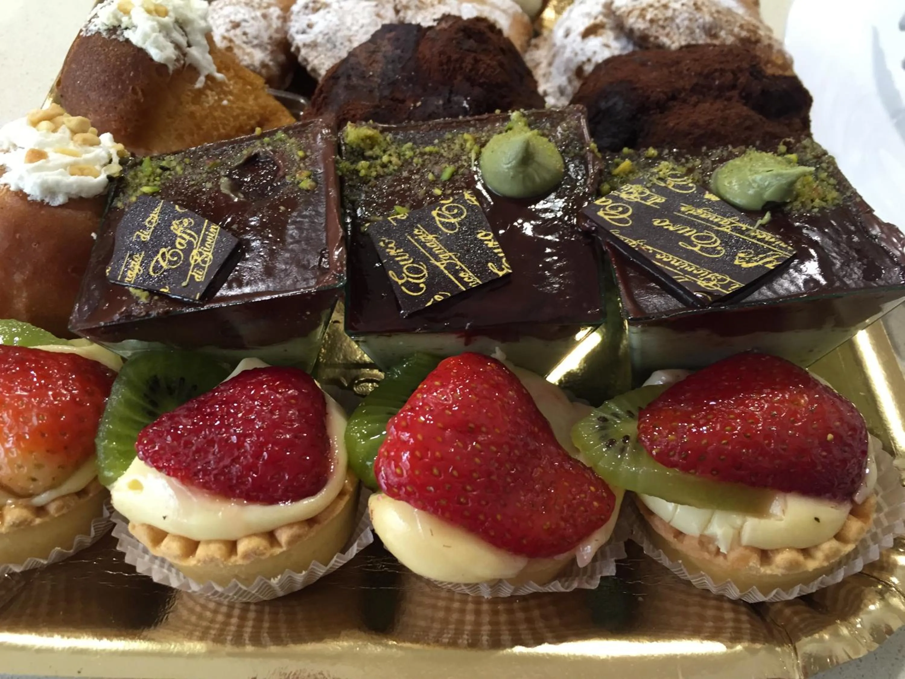 Food and drinks in Vittorio Emanuele Boutique Hotel