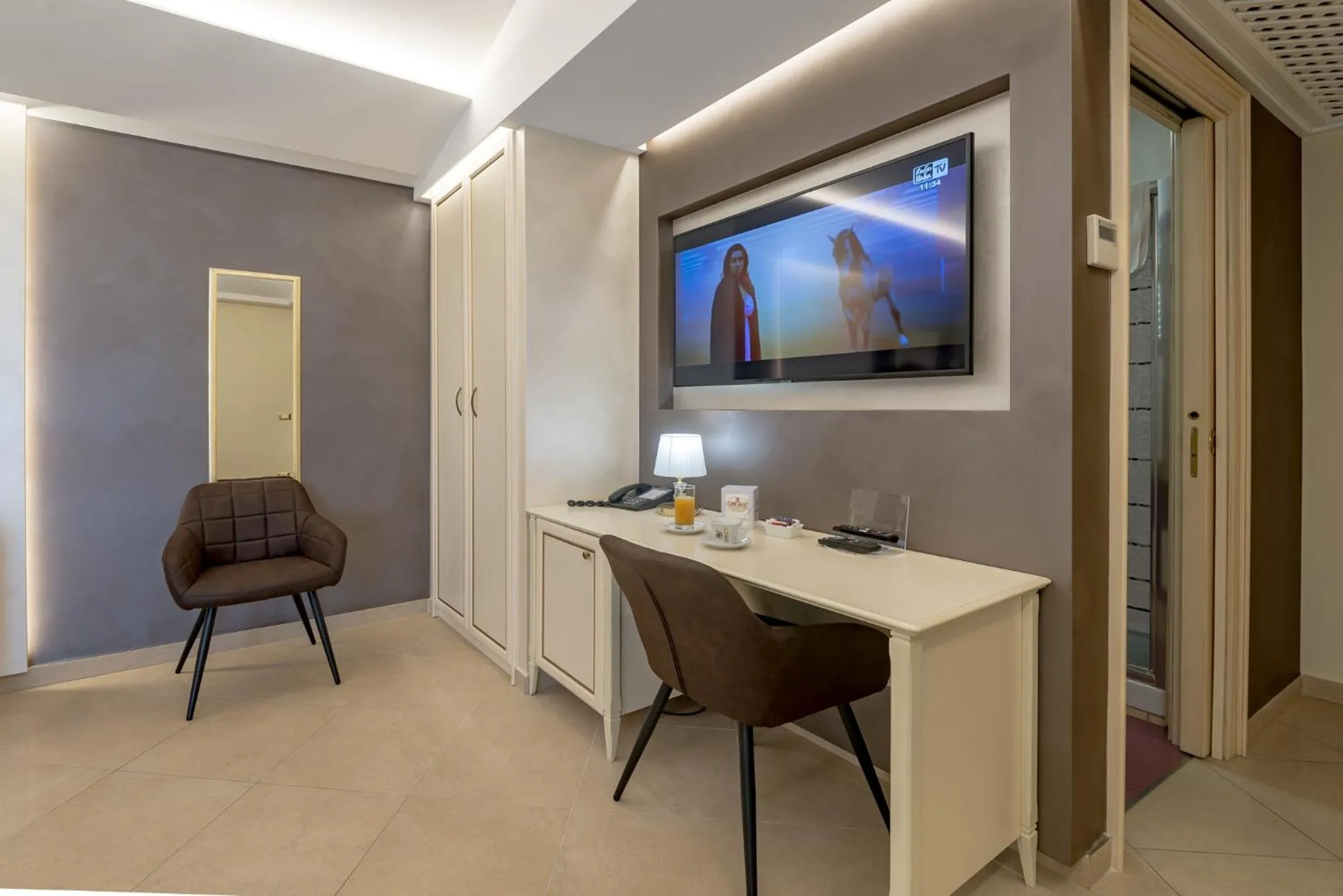 Dining area in Vittorio Emanuele Boutique Hotel
