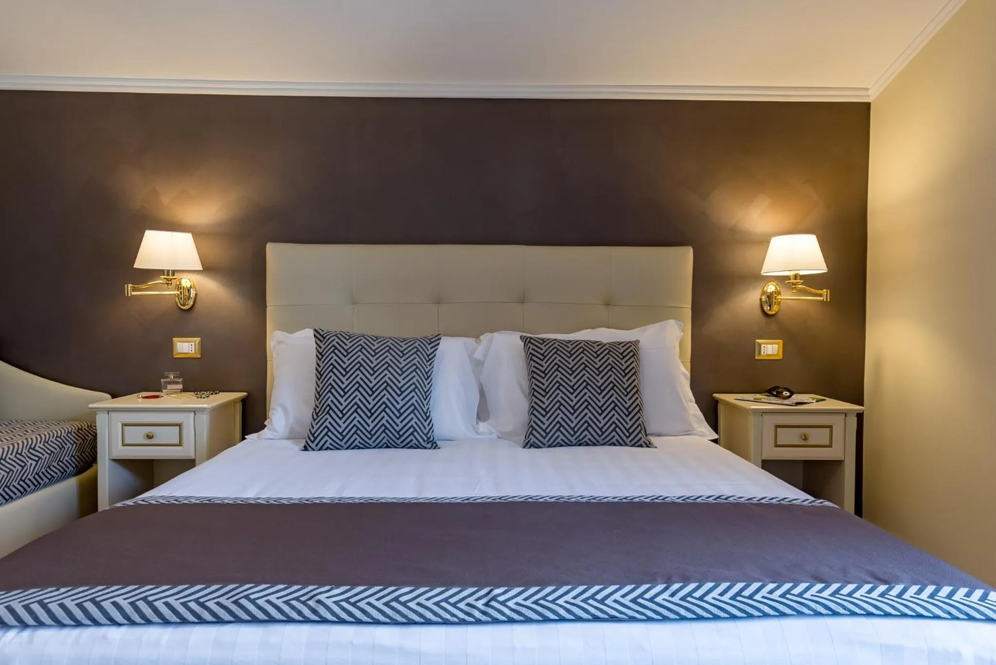 Photo of the whole room, Bed in Vittorio Emanuele Boutique Hotel