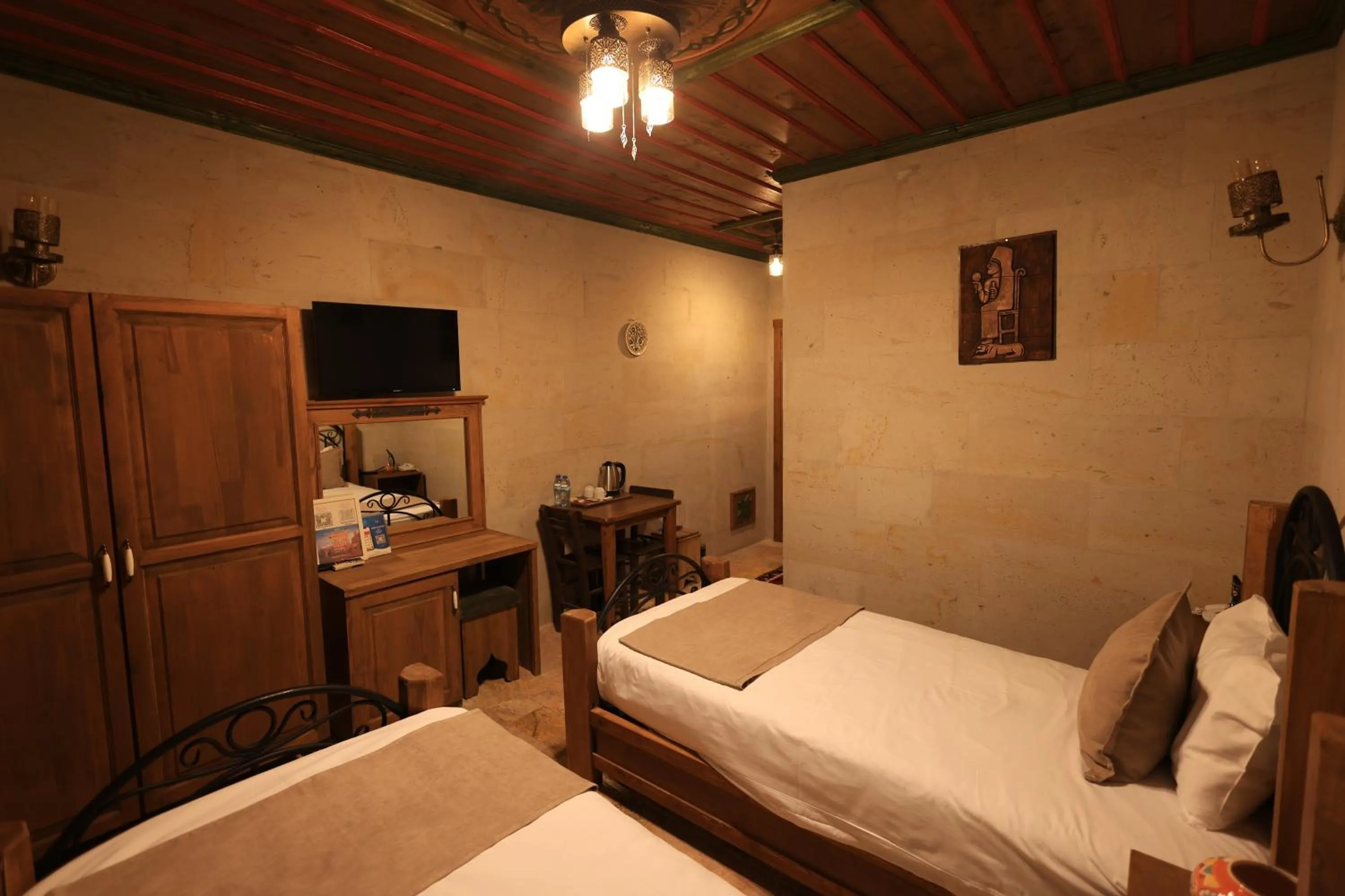 TV and multimedia, Bed in Katapa Stone House