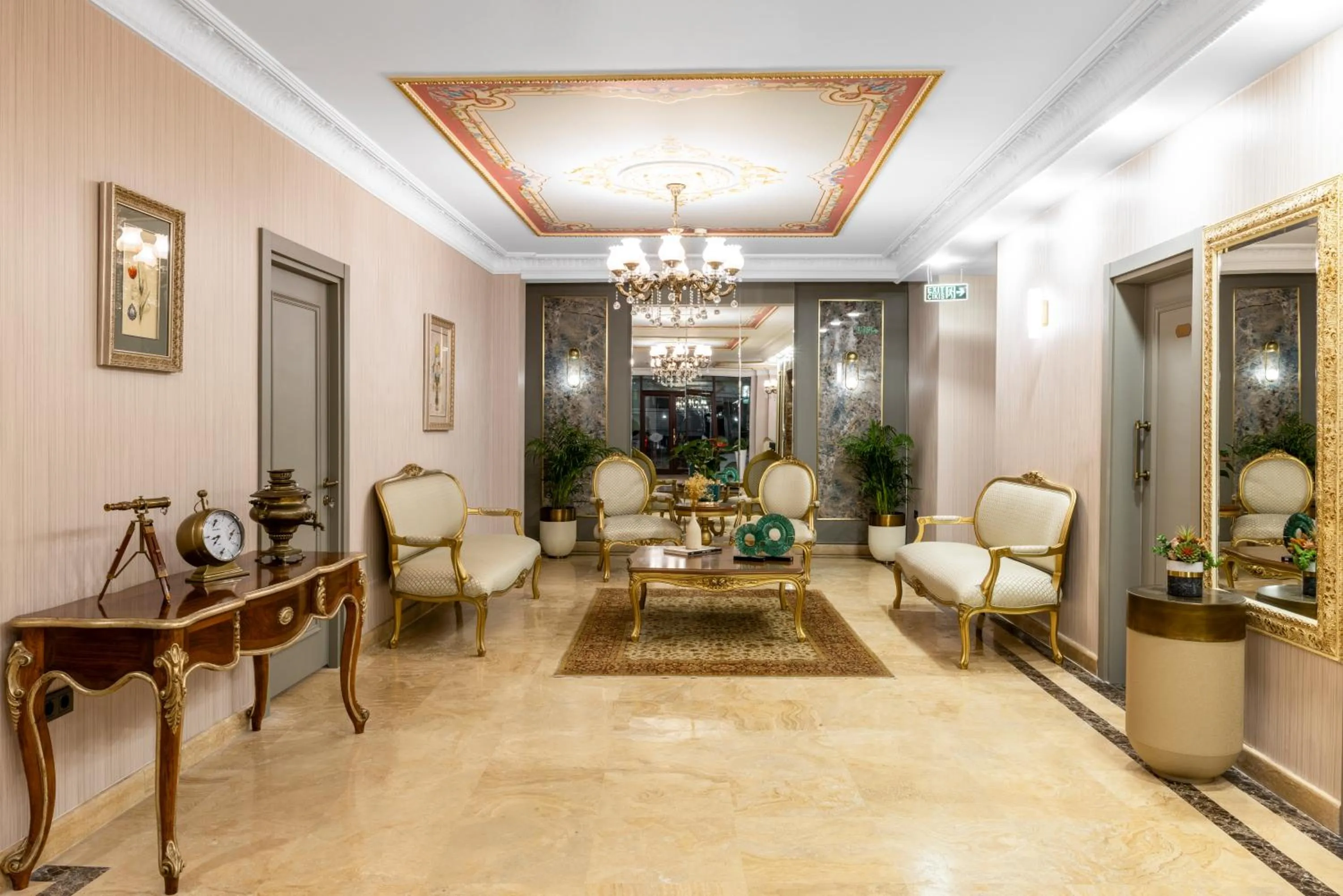 Lobby or reception in Rast Hotel Sultanahmet