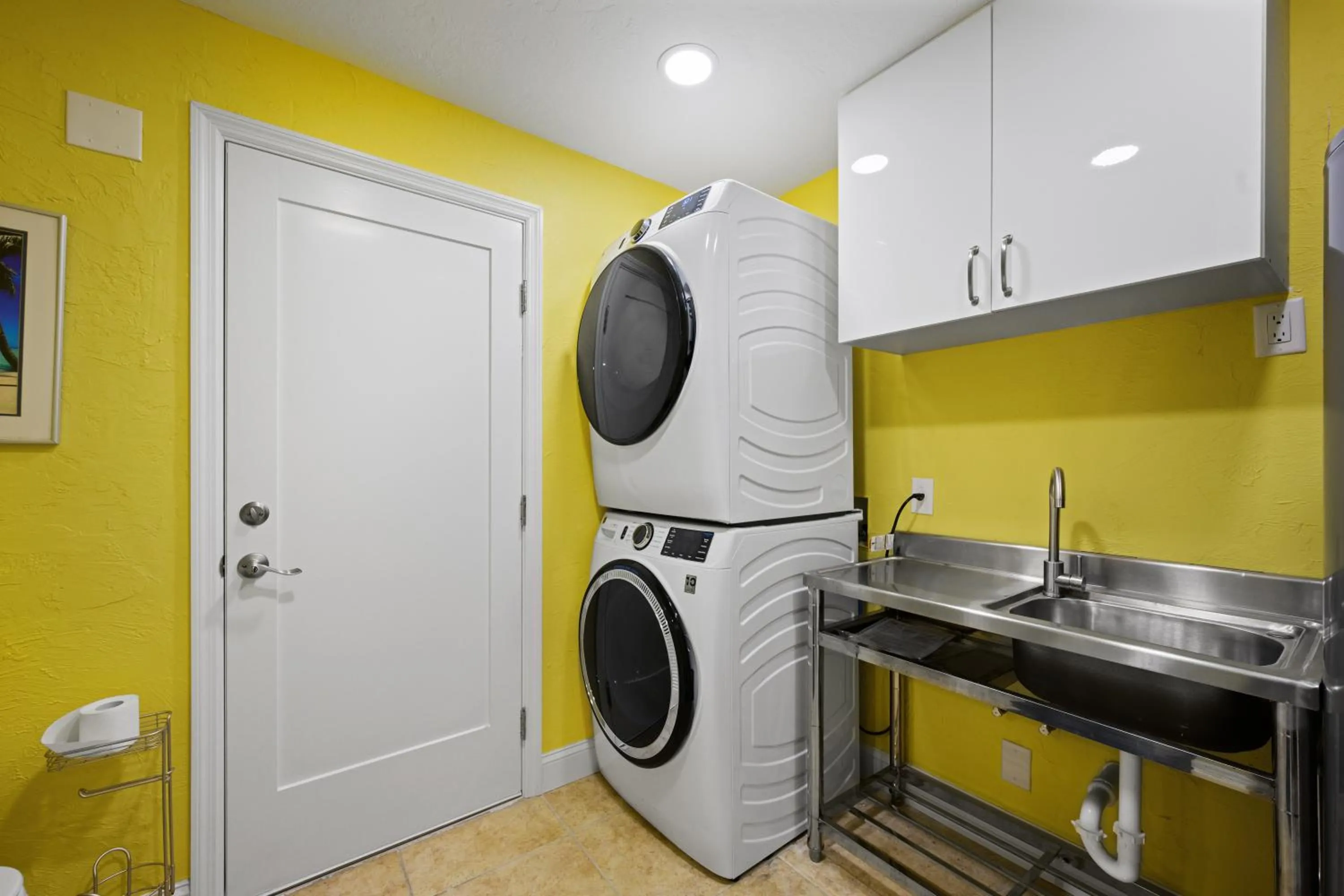 laundry in The Ringling Beach House