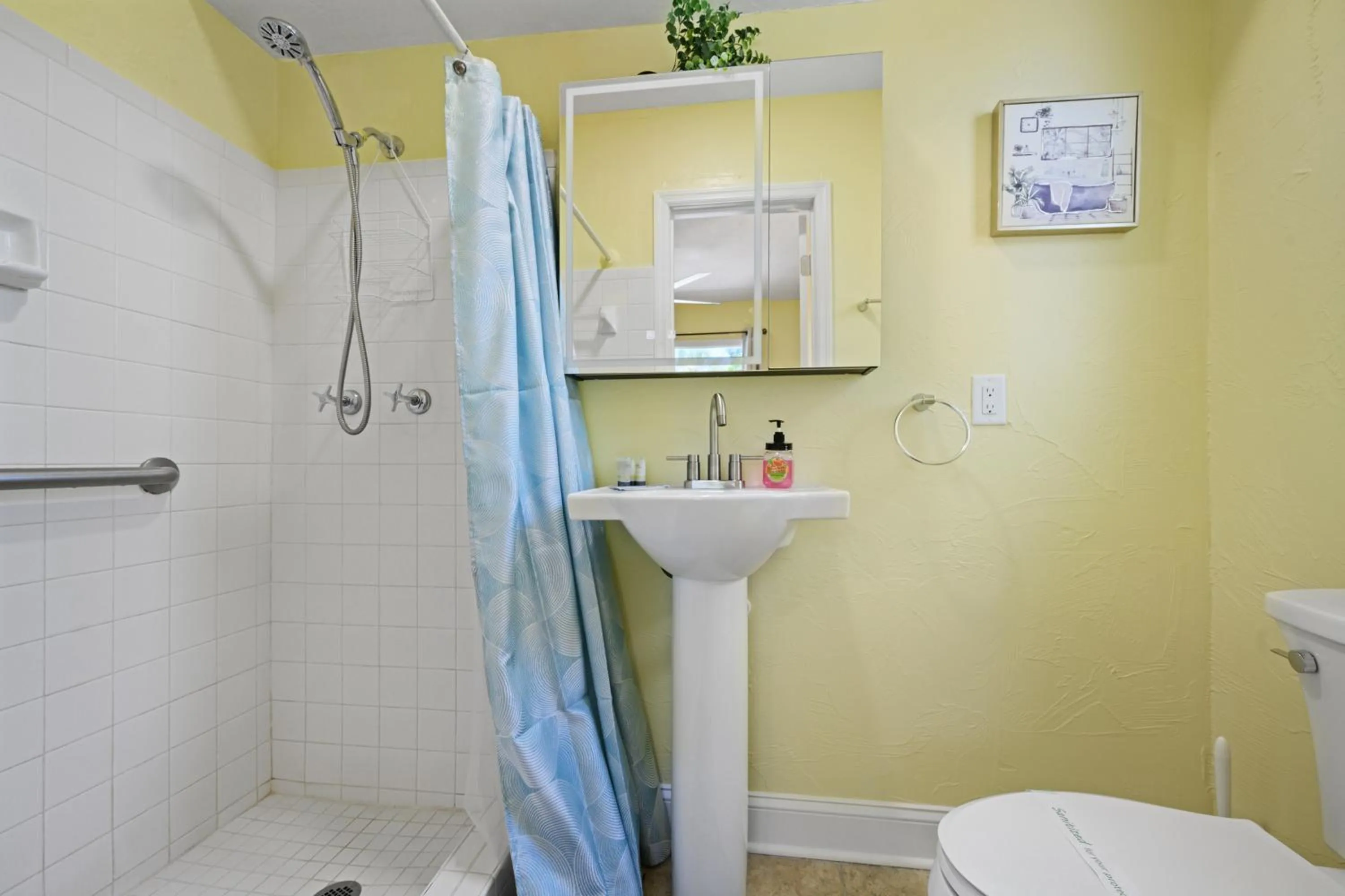 Bedroom in The Ringling Beach House