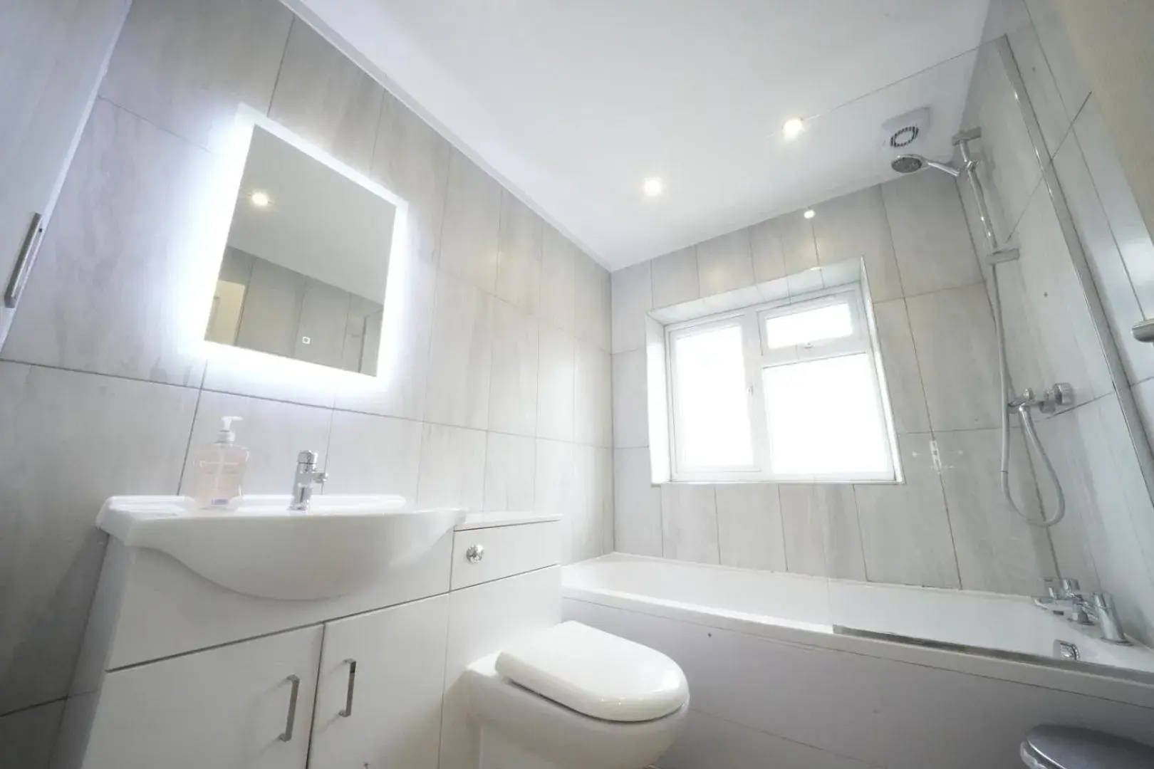 Triple Room with Private Bathroom - single occupancy in The Hatton Rooms Triple Room with Private Bathroom - single occupancy in The Hatton Rooms