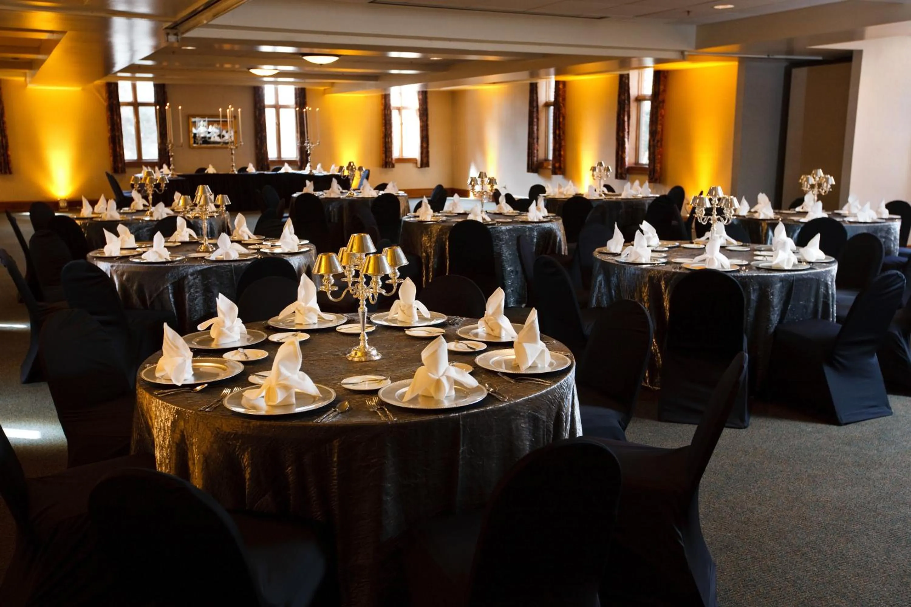 Banquet/Function facilities in The Bertram Inn at Glenmoor