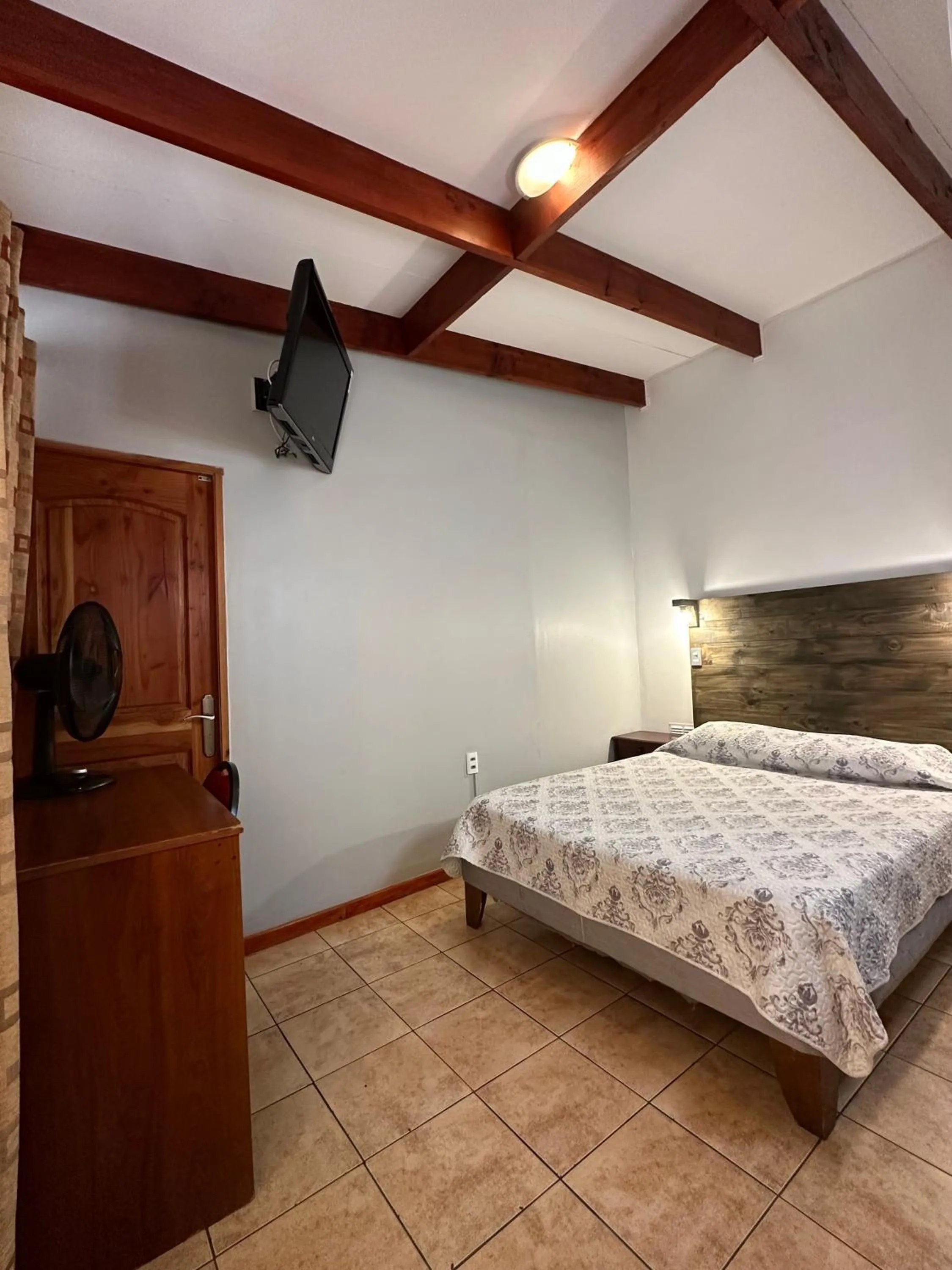 Photo of the whole room, Bed in Hotel Plaza Colon