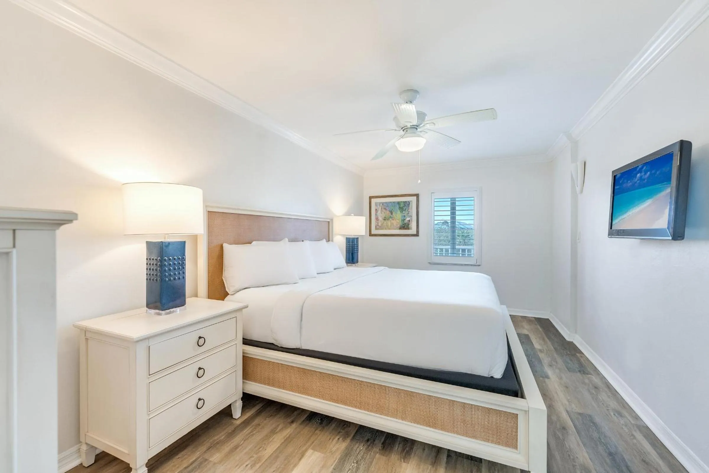 Bedroom, Bed in South Seas