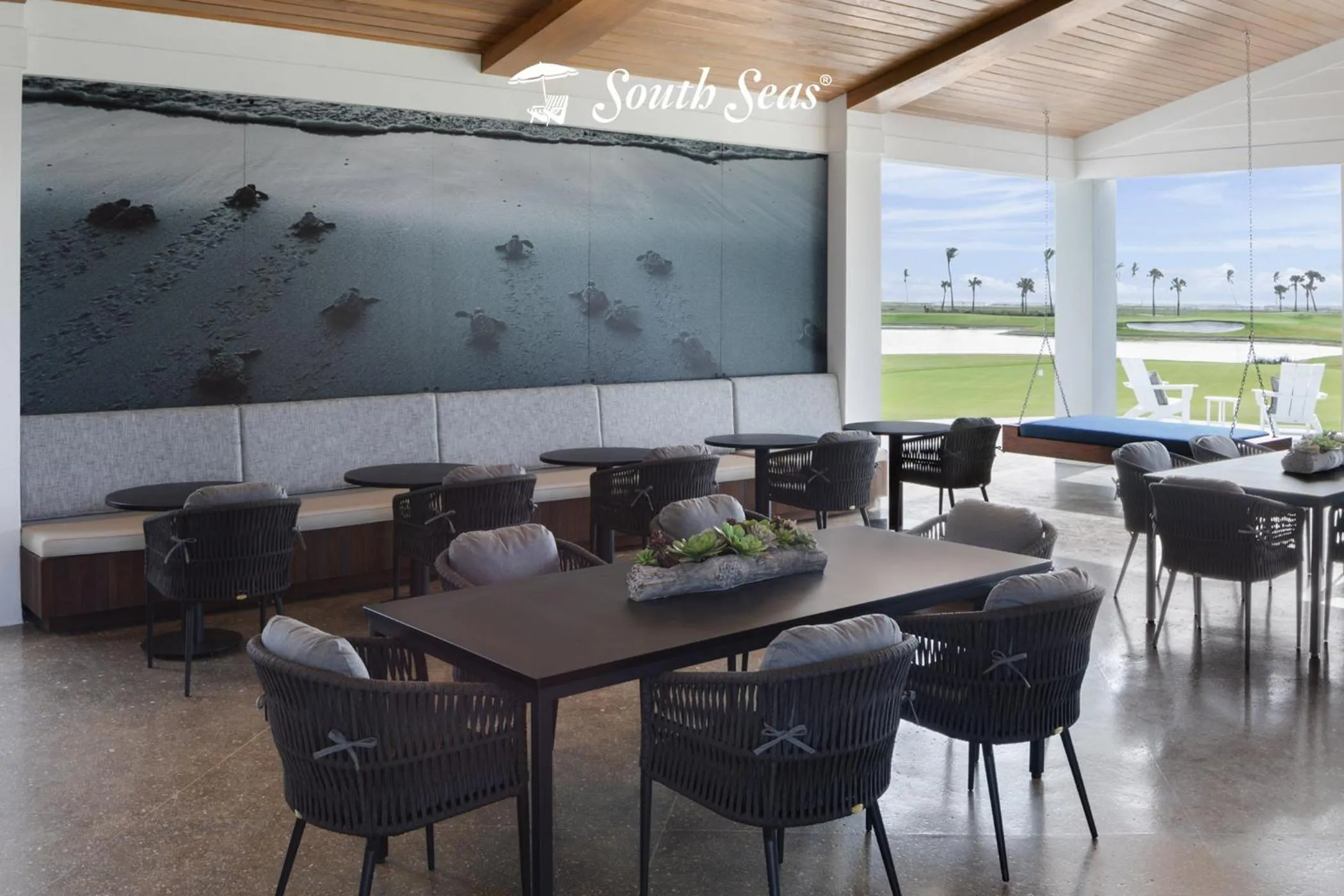 Restaurant/places to eat in South Seas