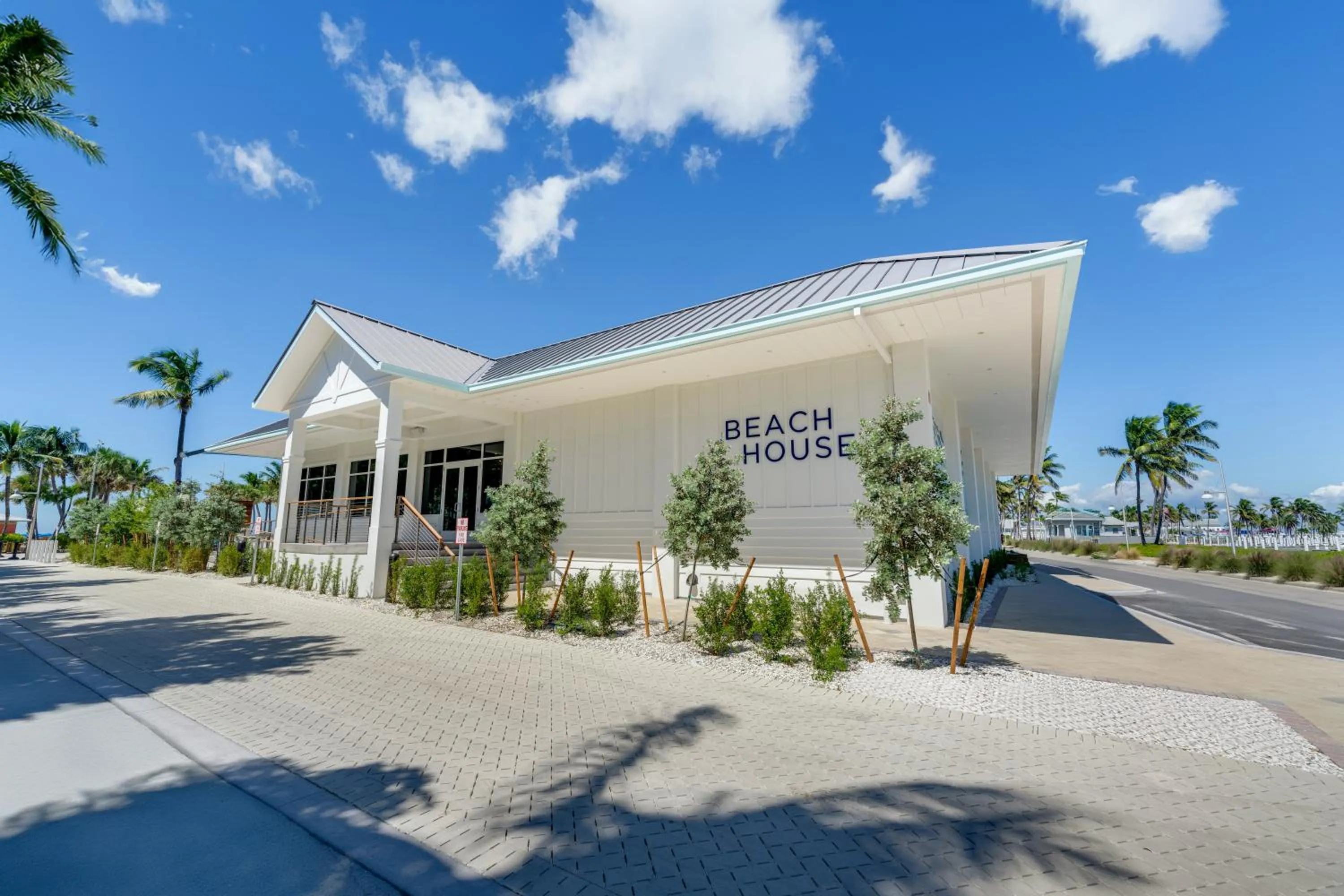 Restaurant/places to eat in South Seas