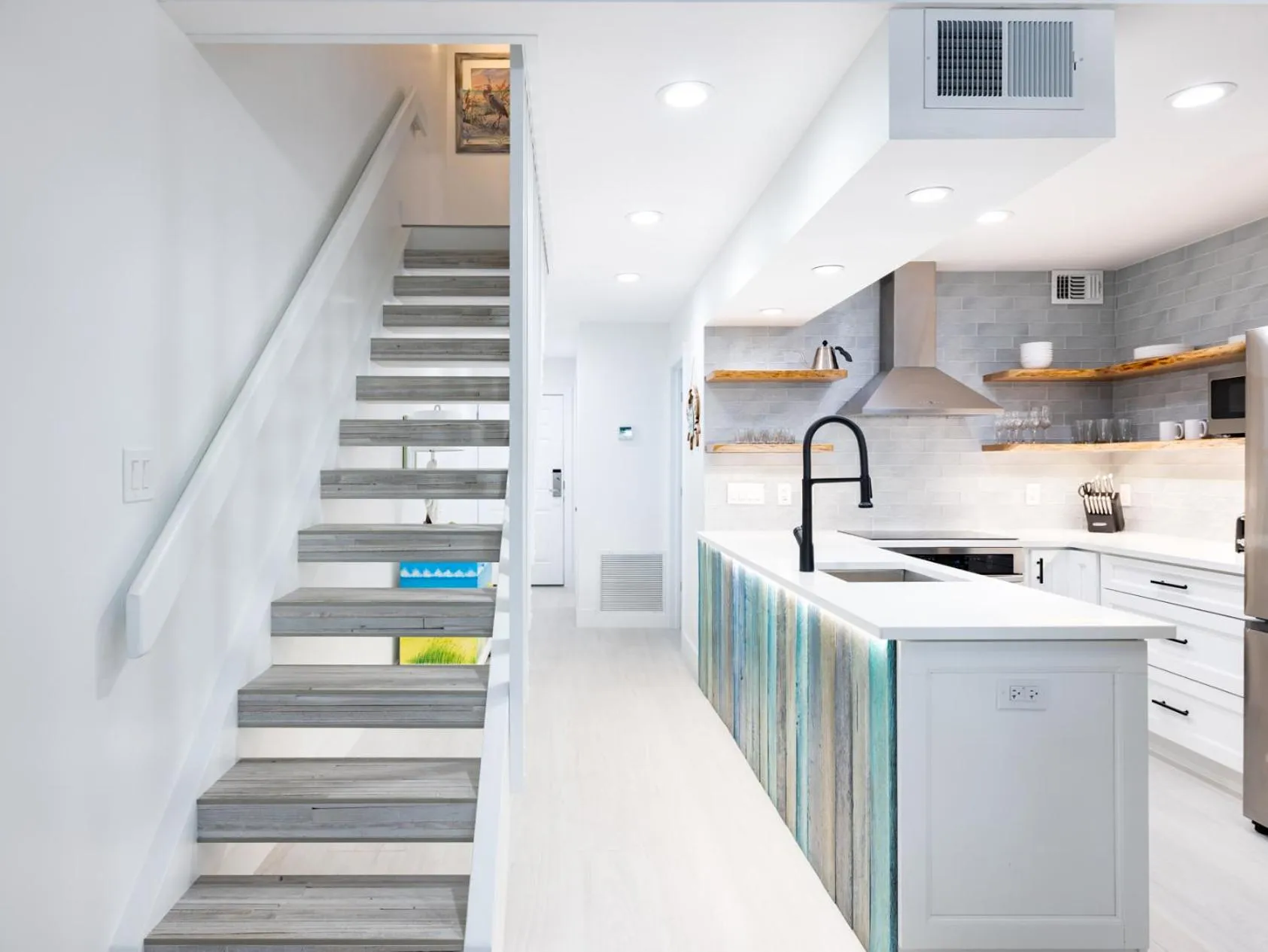 Kitchen or kitchenette in South Seas