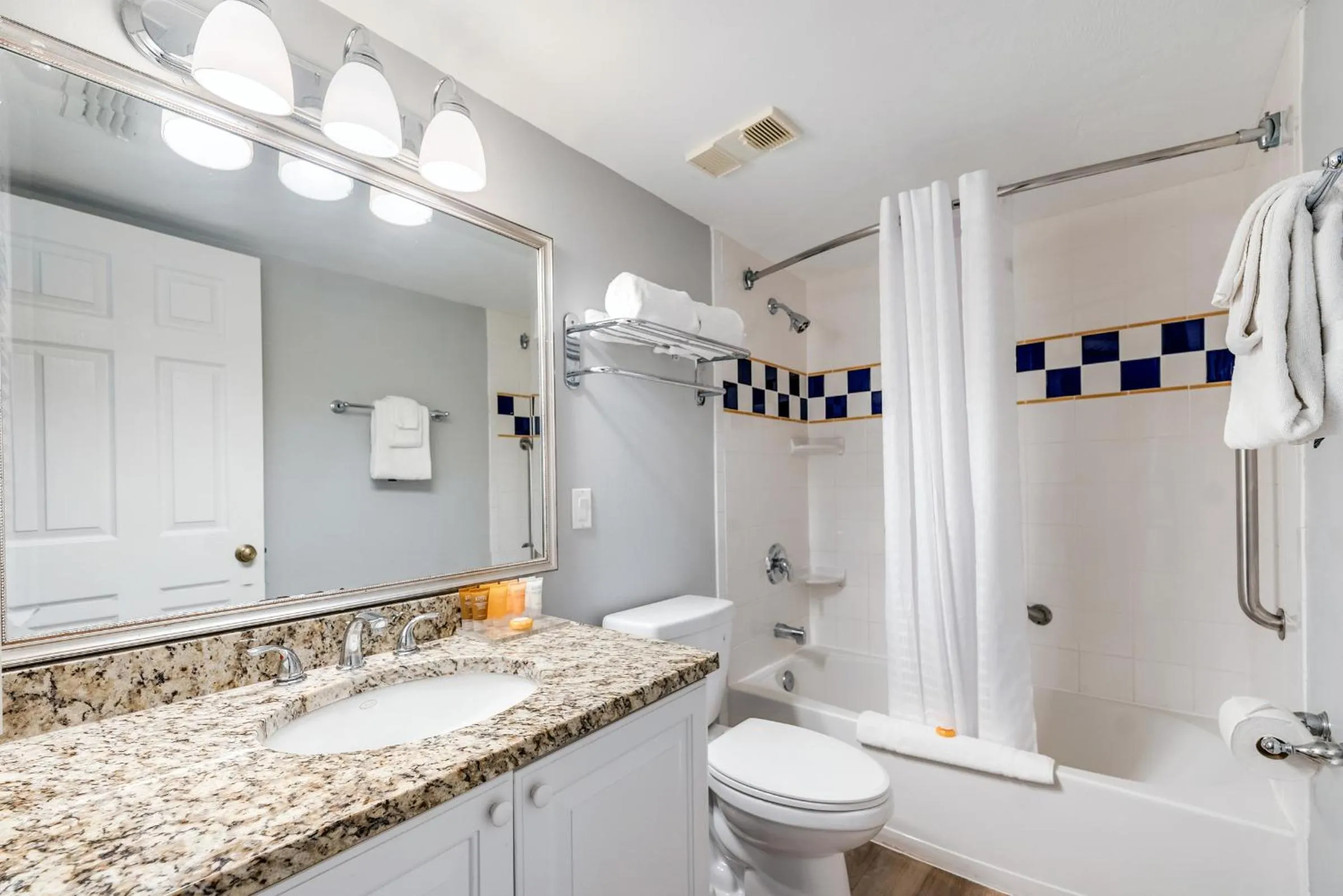 Bathroom in South Seas